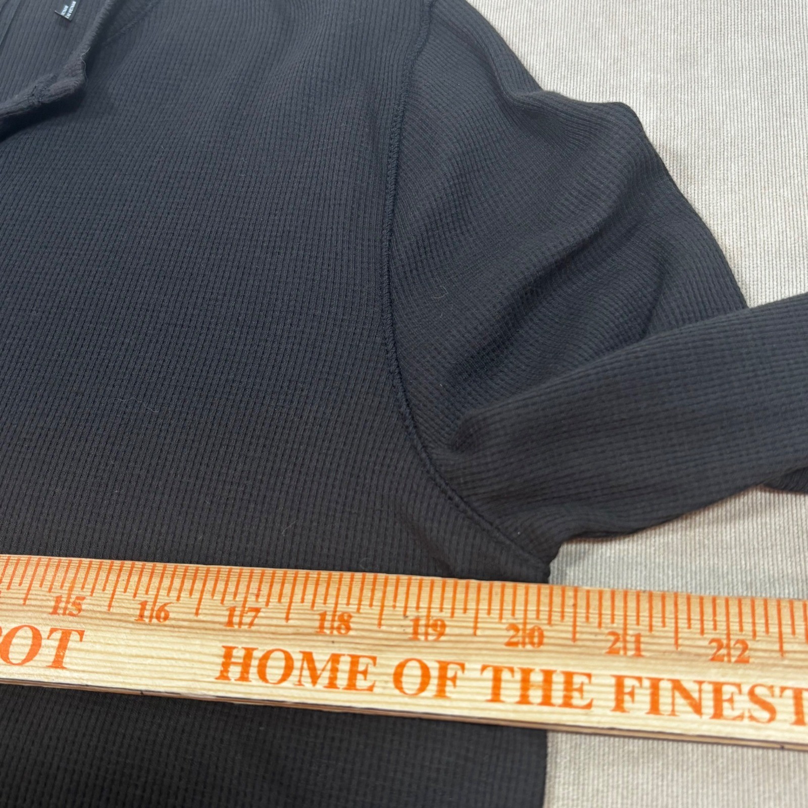 DKNY Men Black Long Sleeve Ribbed Soft Henley Shirt Size Small NWT MSRP $59.50 gallery