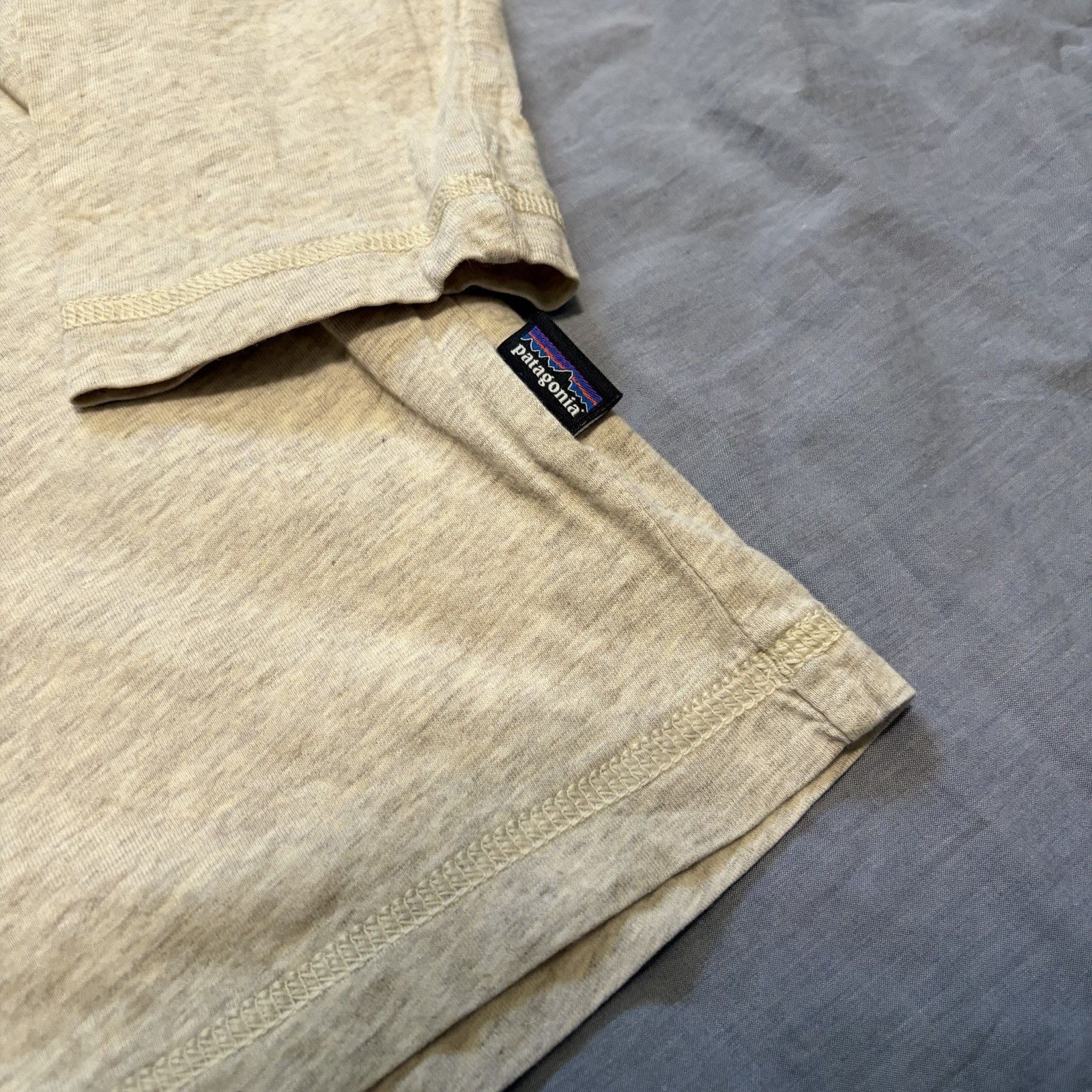 Patagonia Shirt Mens Large Beige Long Sleeve Daily Henley Organic Cotton Hiking gallery
