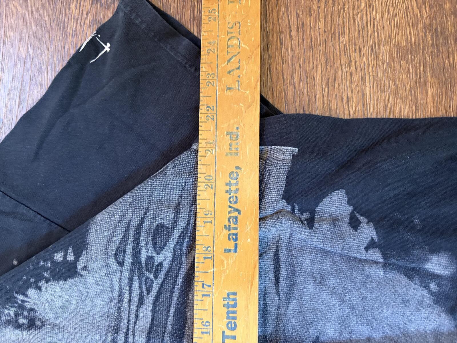 Vintage 00s y2k aop realtree Archery Skeleton Bow & Arrow Graphic Tee gallery