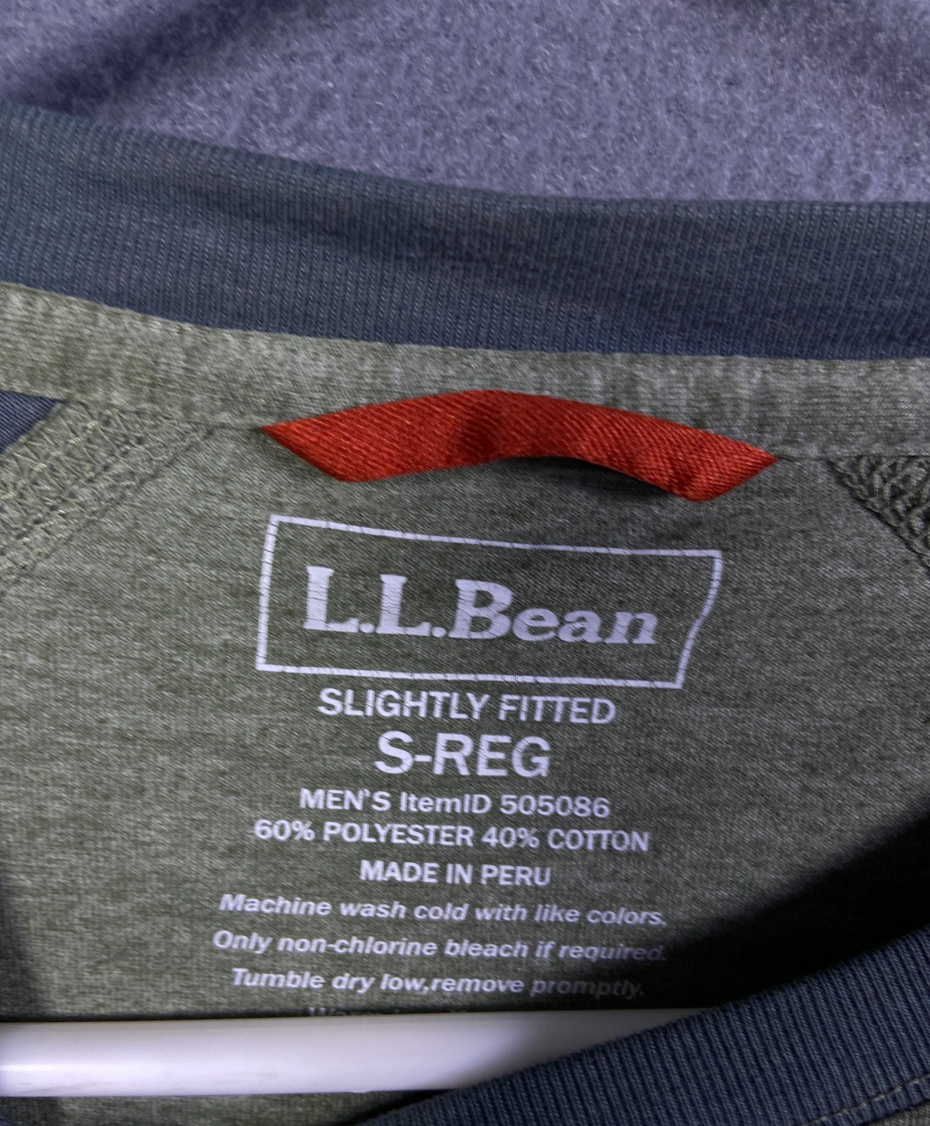 L.L. Bean Men's S Reg Slightly Fitted Comfort Camp Mountain Landscape Navy *read gallery