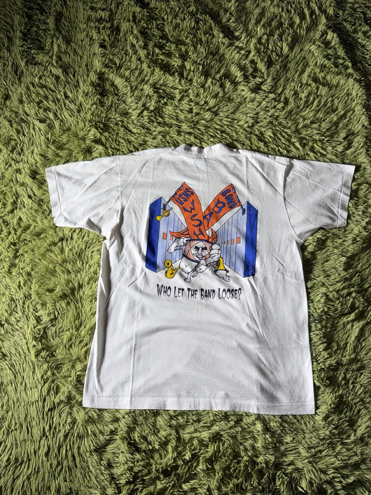 Vintage 90s Graphic T-shirt Size Large!!!! gallery