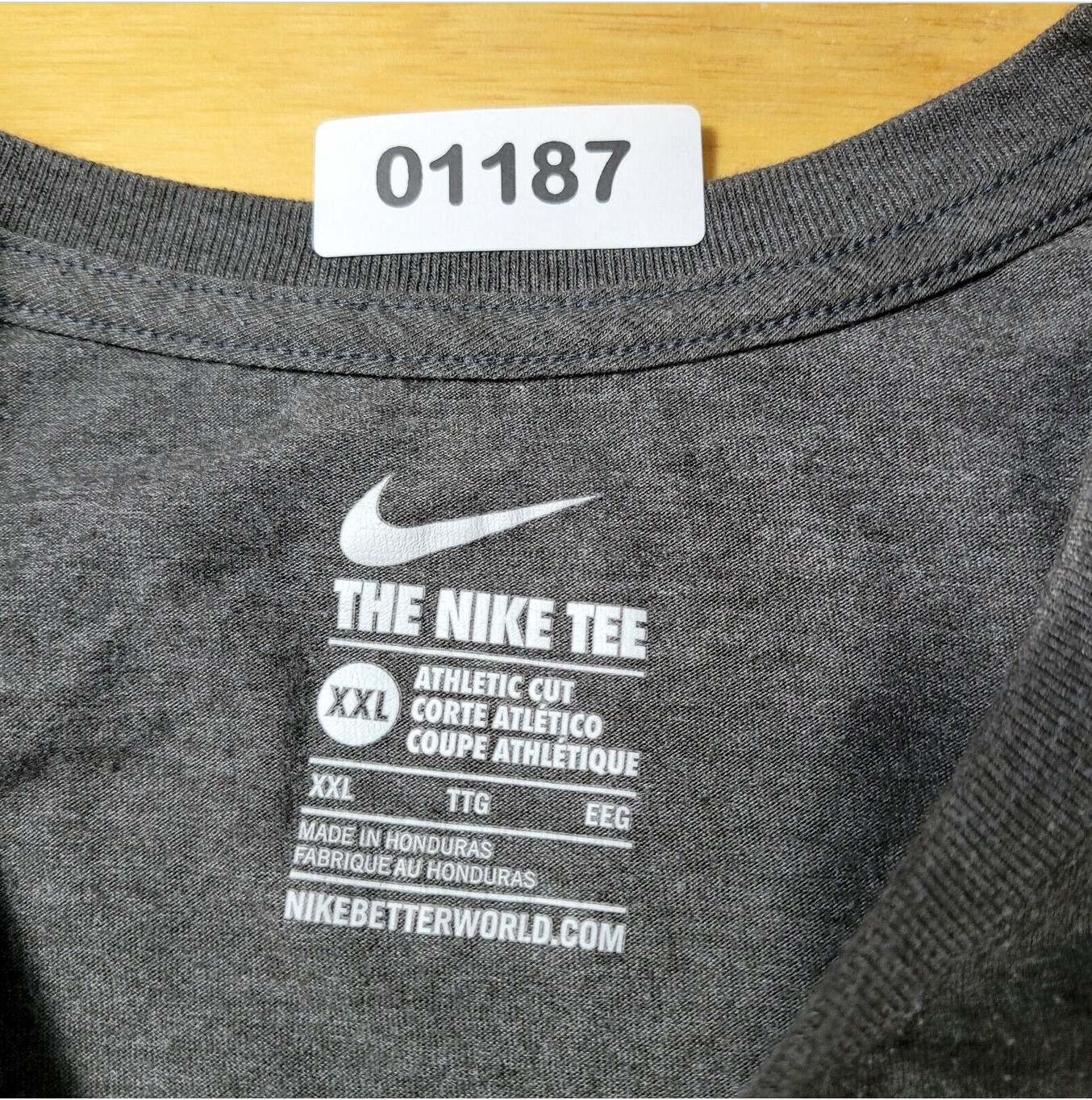 Nike Run Athletic Cut Men's Size XXL Solid Gray Oversized Logo Crew-Neck T-Shirt gallery
