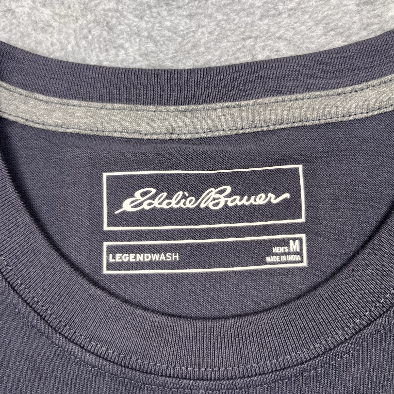 NWT Eddie Bauer Men's Medium T-Shirt Pocket Midnight Navy Crewneck Short Sleeve gallery