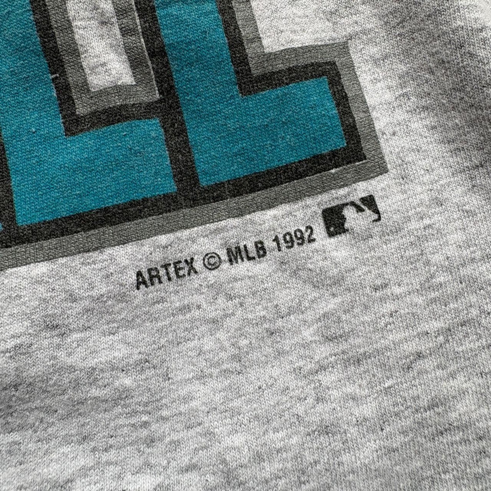 Vintage 1990s Heather Grey MLB Florida Marlins Baseball Tee (NWOT) gallery