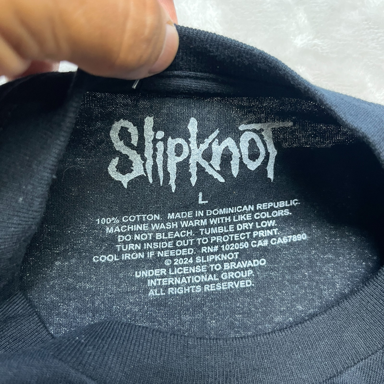 Slipknot Self-Titled Album Cover Art Heavy Metal Band Tee Large Barcode On Back gallery