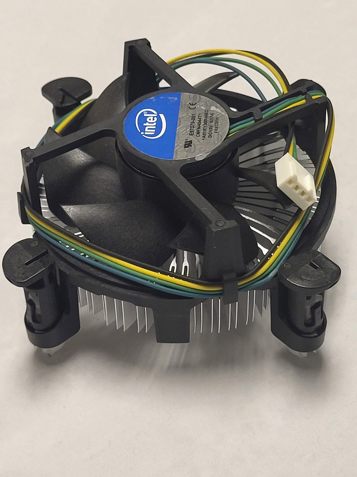 Intel E97379-001 Socket 1156 Core i3 3.06GHz 3.5in. Fan with 4-Pin Connector
