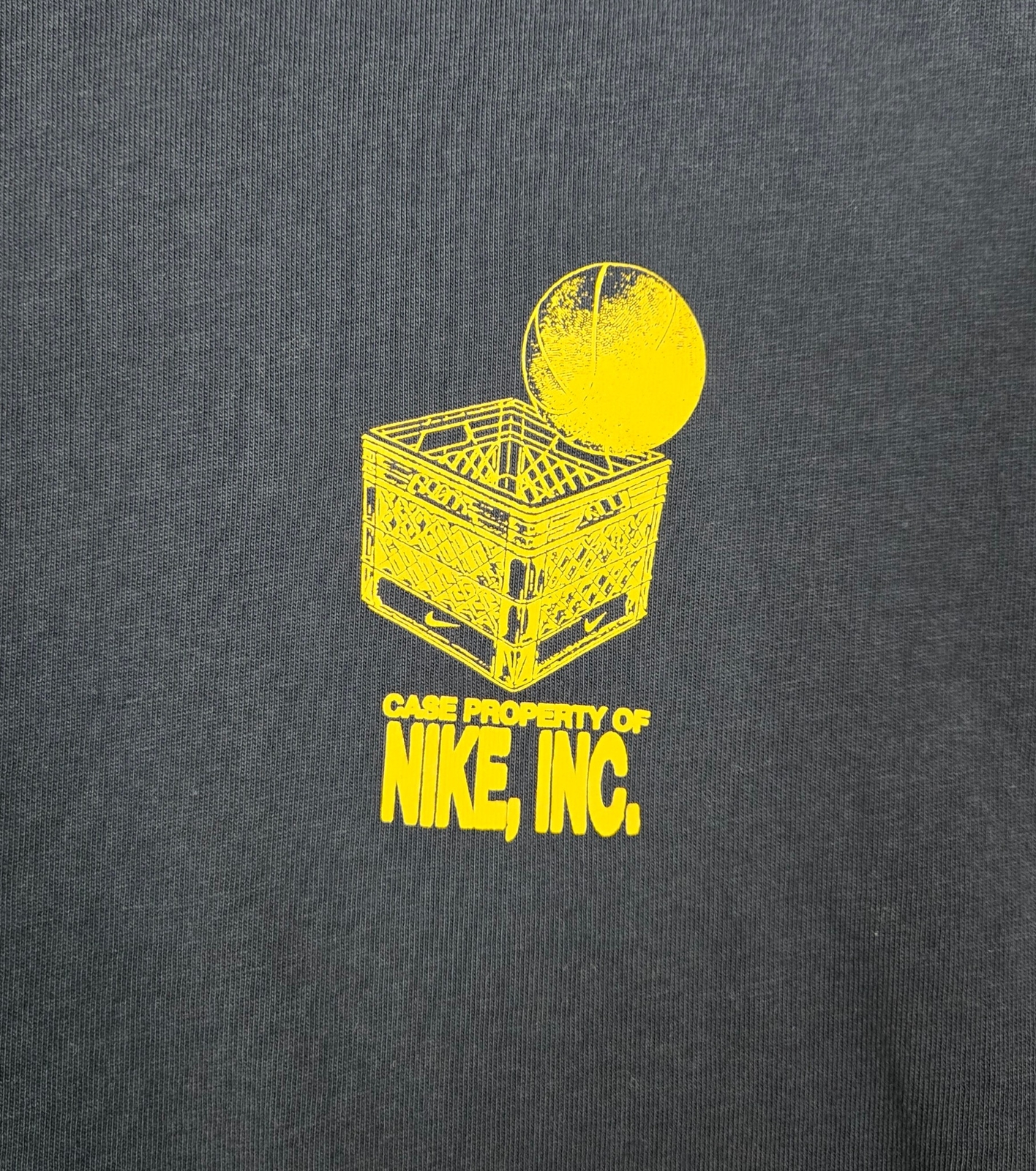 NIKE INC. "Basketball Crate" Mens Blue Cotton Short Sleeve T-Shirt size 2XL gallery