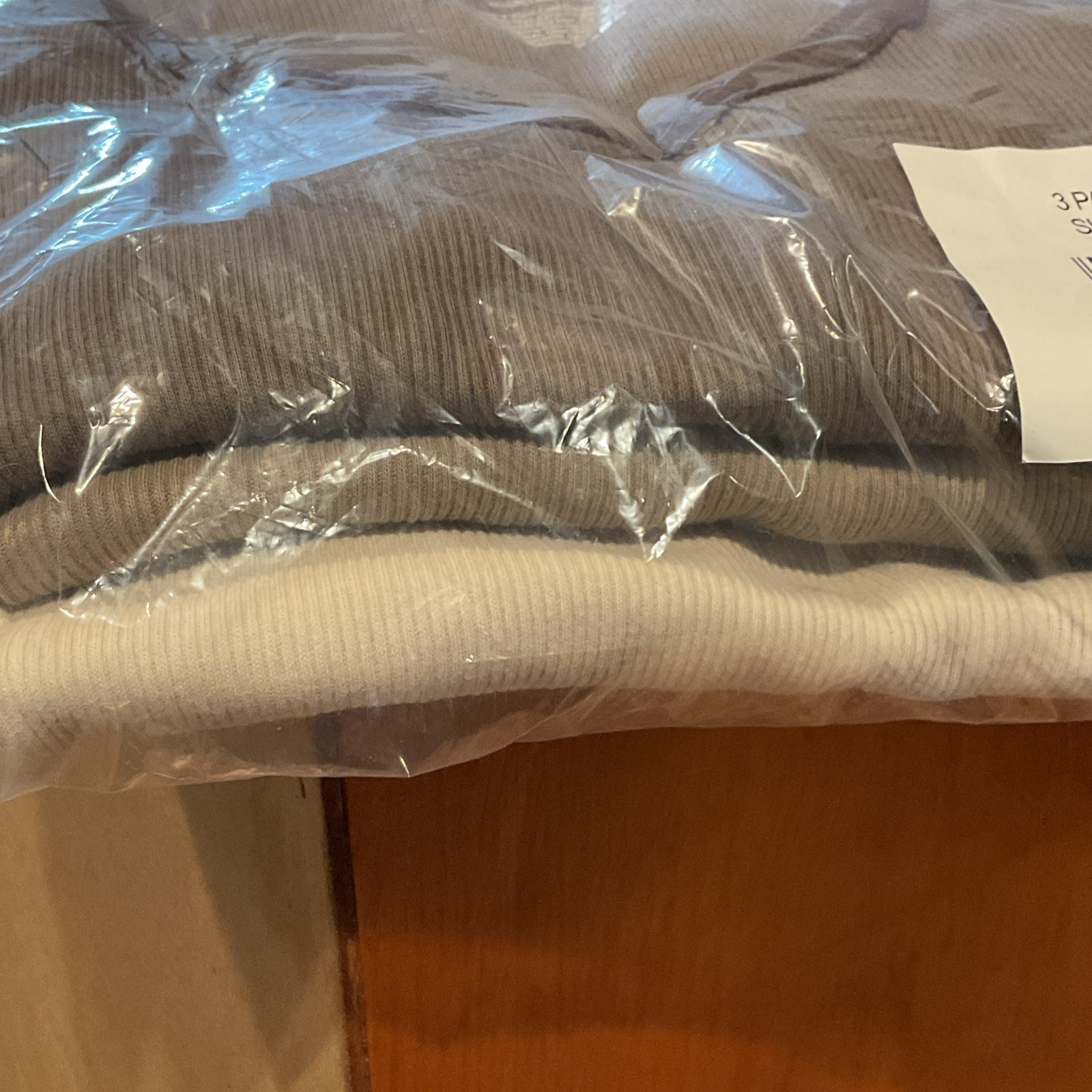 No Boundaries 3 Pack Tank Top Skin Tone Medium (38/40) Ribbed Cotton Blend gallery