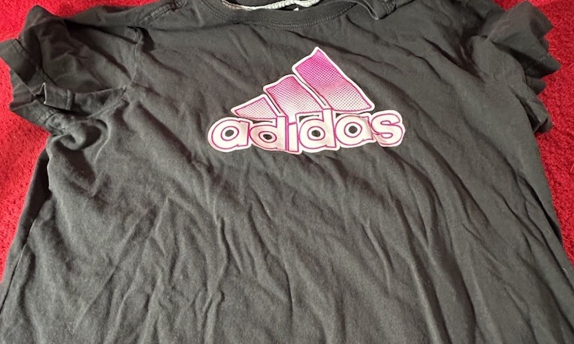 Adidas Shirt Womens Large Black Go-To Tee Athletic Spell Out Logo Casual Classic gallery