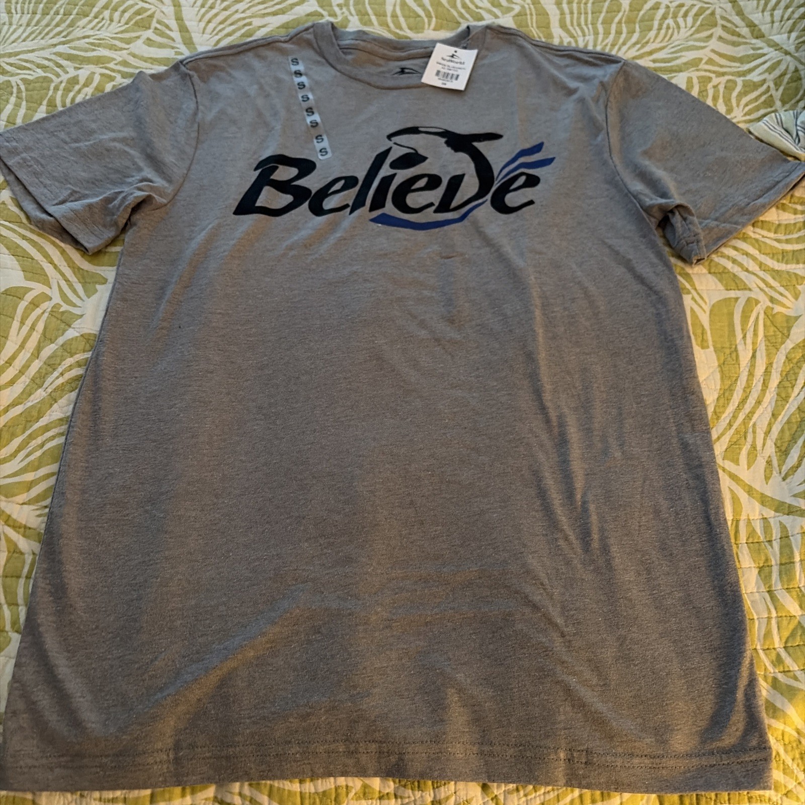 NWT SeaWorld Gray Orca Believe Sea World Adult T Shirt Size Small