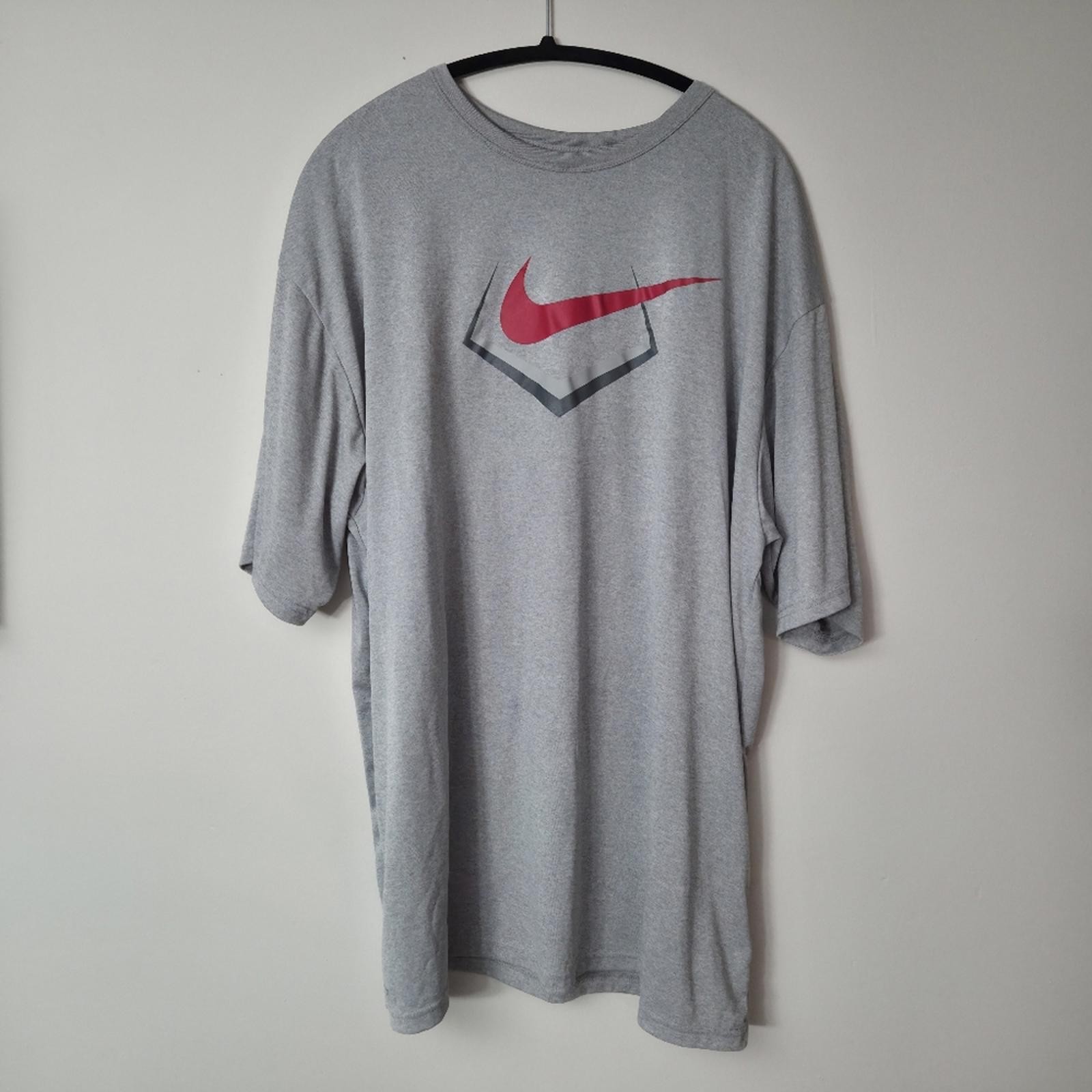 NIKE Fit Dry Men's XXL Gray baseball Lightweight Gym Workout Tee Shirt gallery