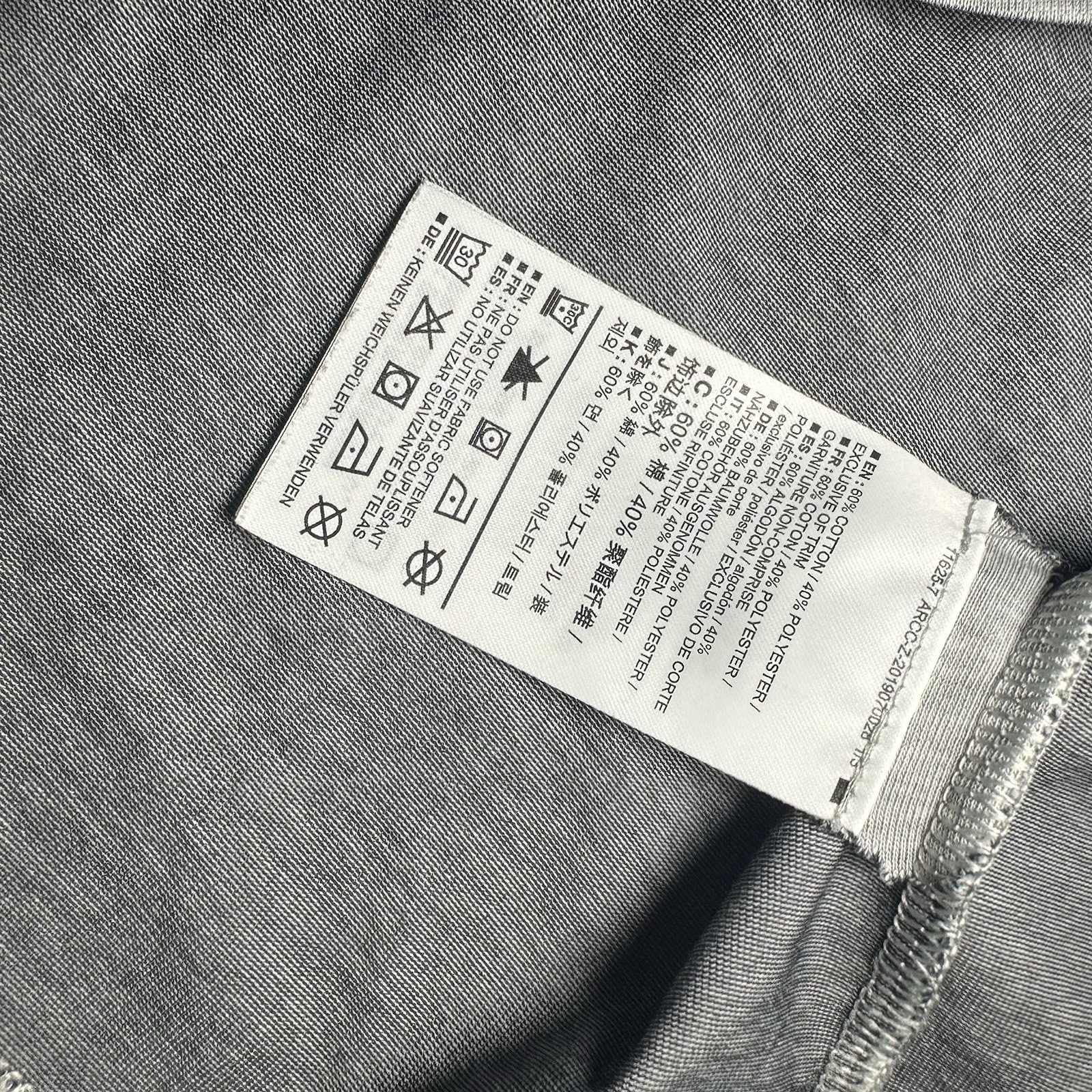 Arcteryx Eris Shirt Mens XL Pocket Light Gray Heather Hiking Outdoors Short gallery