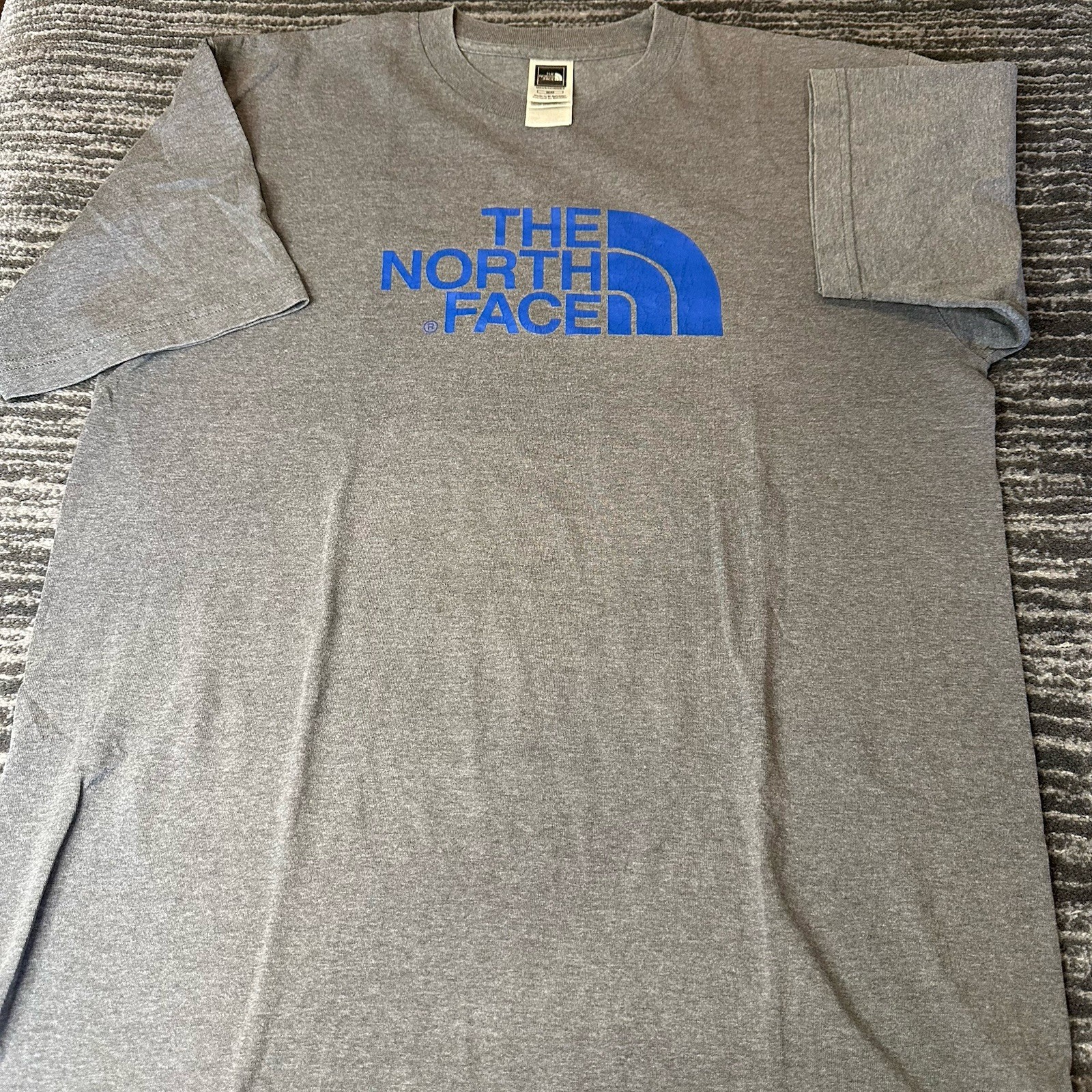 The North Face T Shirt Mens M Gray Blue Spell Out Logo Camping Outdoor Tee gallery