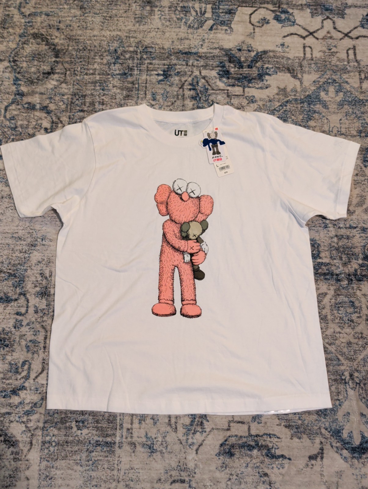 Kaws x Uniqlo UT Collaboration T Shirt Pink BFF Limited Edition Mens Size Large gallery