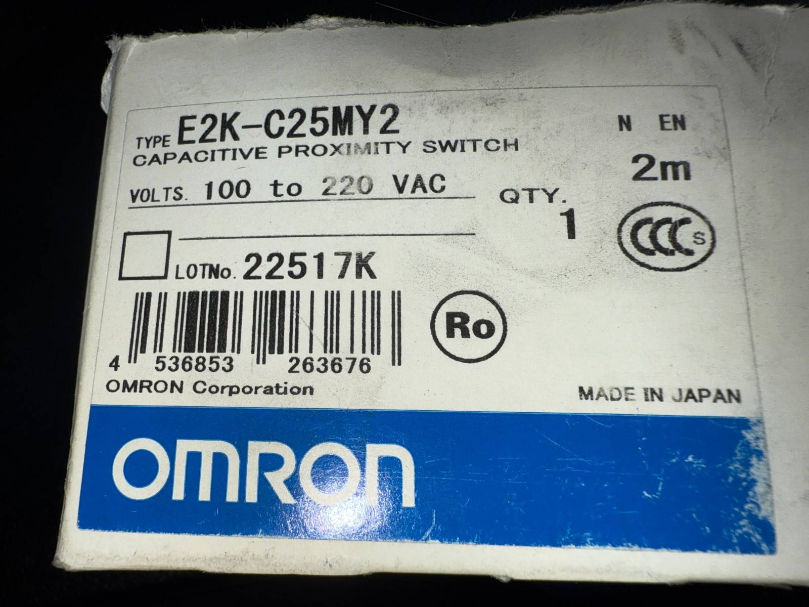 New In Box OMRON E2K-C25MY2 Proximity Sensor With Mounting Bracket.