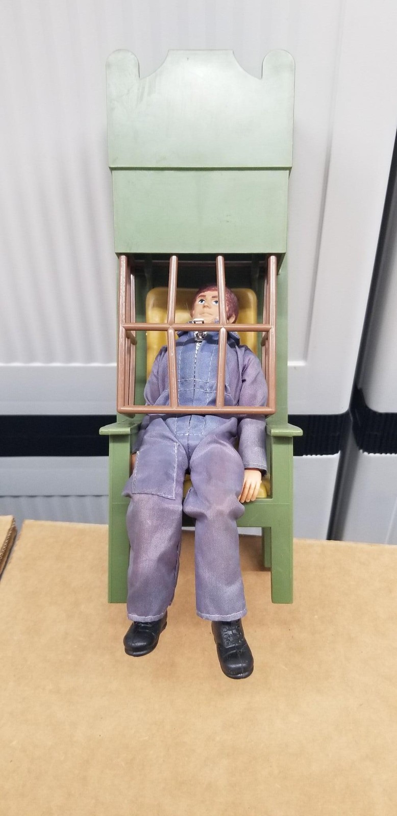1974 Mego Planet Of The Apes Throne Chair Cage With Astronaut Figure Shelf O4
