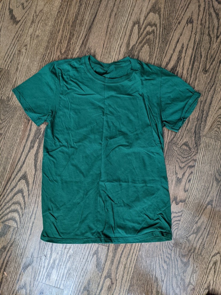 Green anvil T Shirt Small