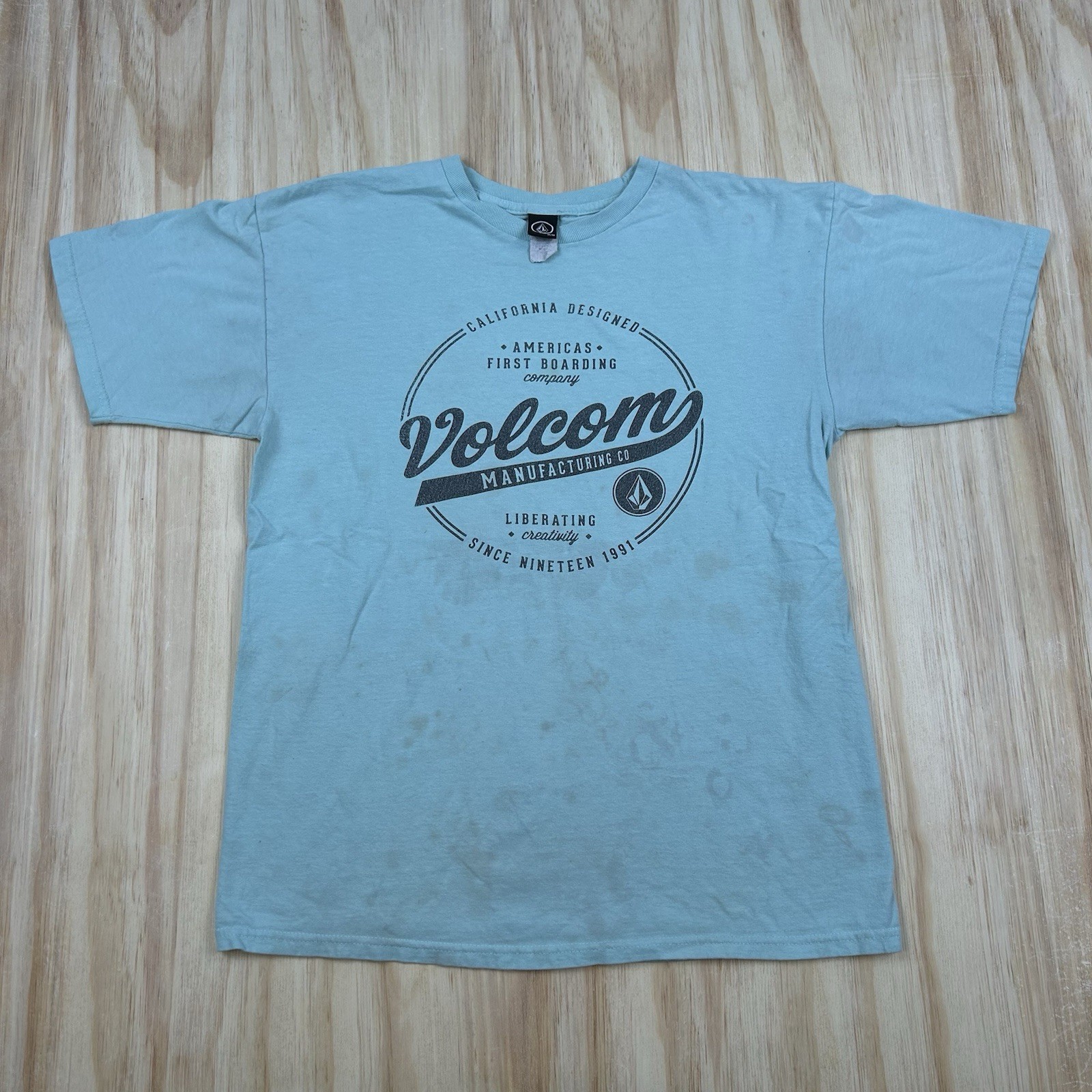 Vintage Y2K Volcom Thrashed T-Shirt Blue Spellout Print Stains USA Faded Skate gallery