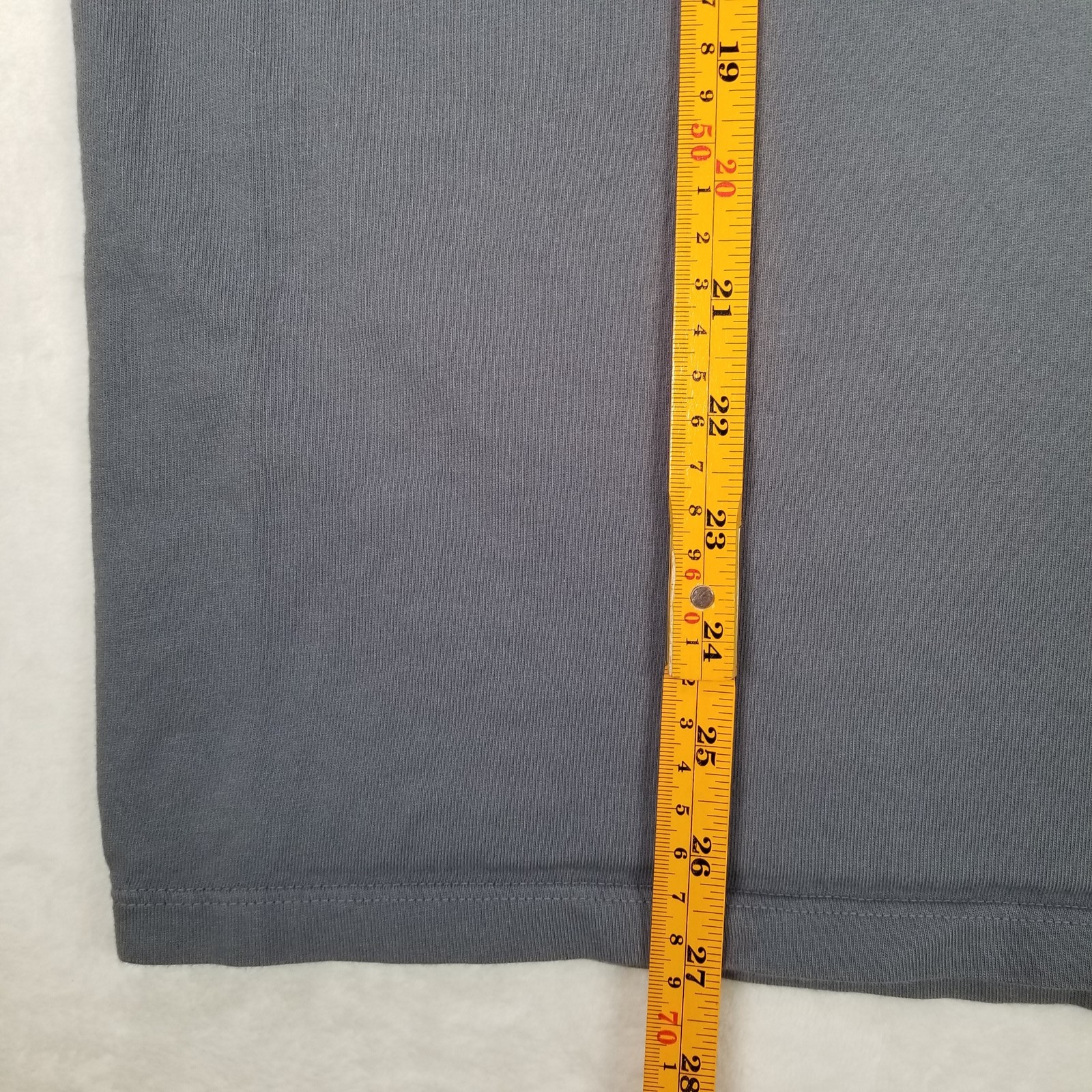 Vince Men's Crew Neck Solid Short Sleeve Tee Size Medium Gray USA Made Classic gallery