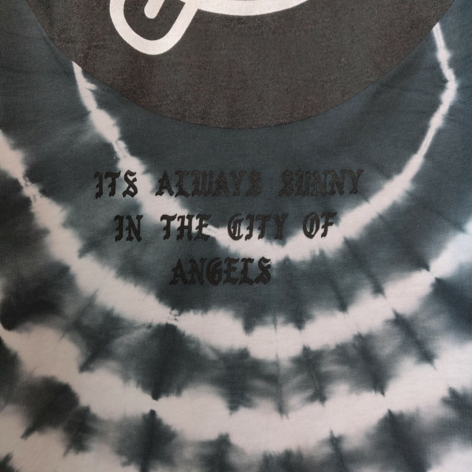 Asos NWT Unisex Sz 2XS Tie Dye L.A. Happy Face Graphic Long Sleeve T-Shirt Top gallery
