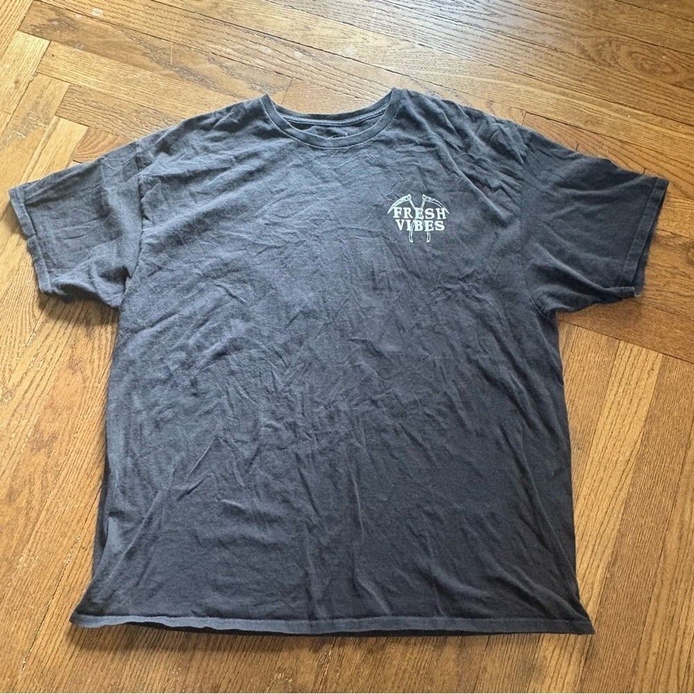 Fresh Vibes Good Friends Bad Habits Graphic T-Shirt Black XXL Skull Beer Tee gallery