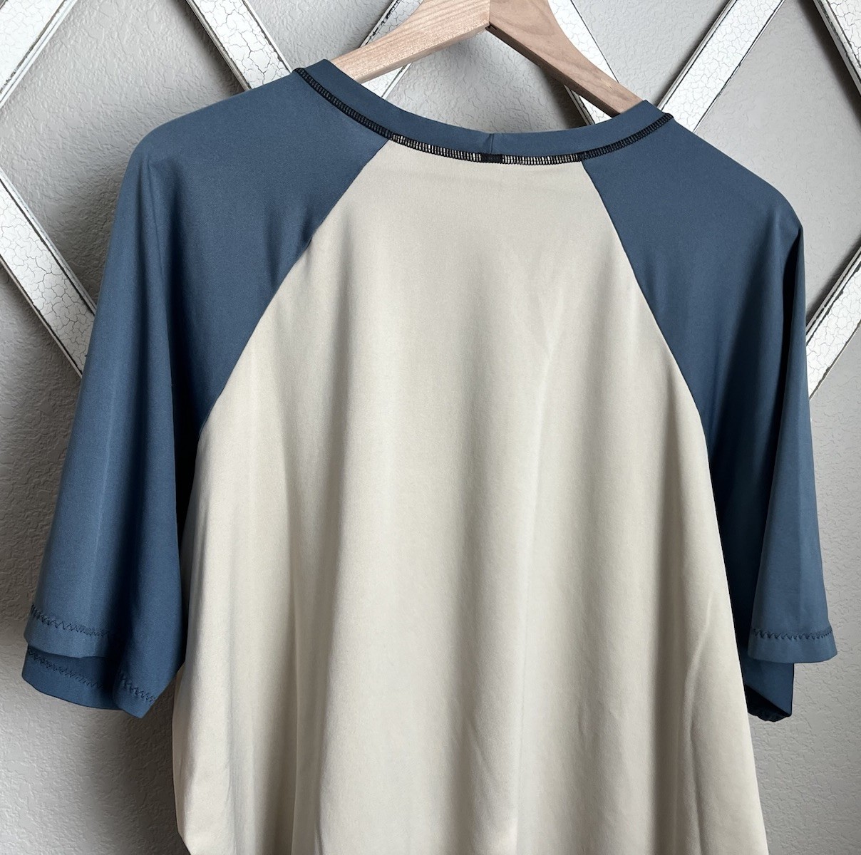 Melanzana Men's XL/2XL Two-Tone Short Sleeve T-Shirt - No Tag, See Measurements gallery