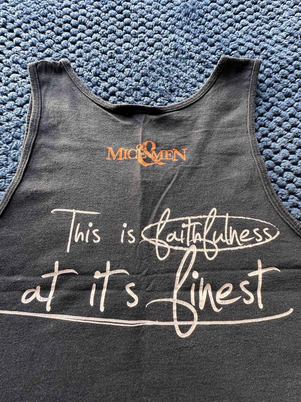 Gildan Ultra Cotton Of Mice & Men Band Graphic Gray Tank Top Scoop Neck S gallery