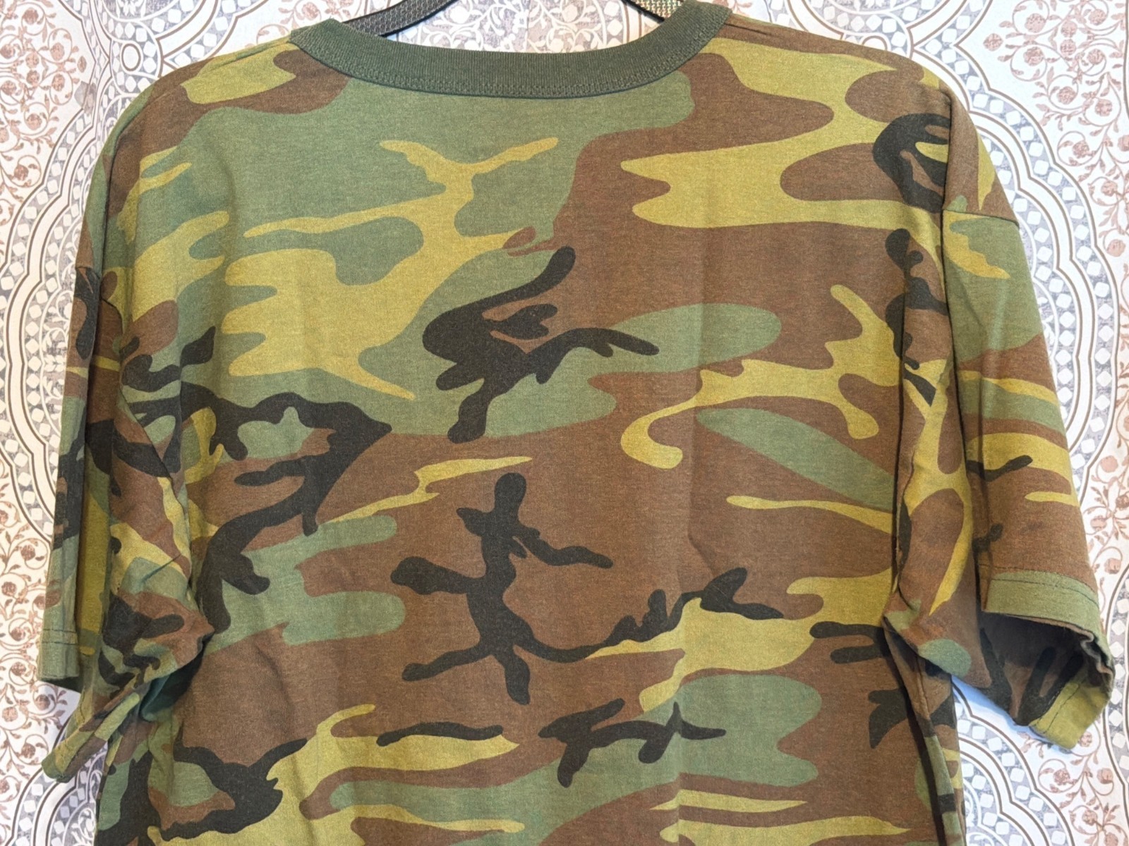 Rothco Star Wars Men's Size L Camouflage No Place To Hide Graphic T-Shirt gallery