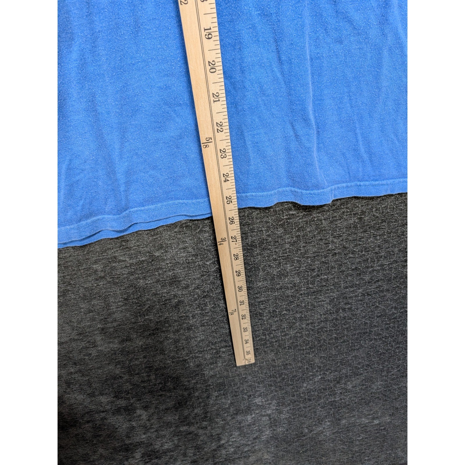 Crazy Shirts Mens Large Blue Hawaii Dyed Bikini Martini Lounge Hawaii T-Shirt gallery