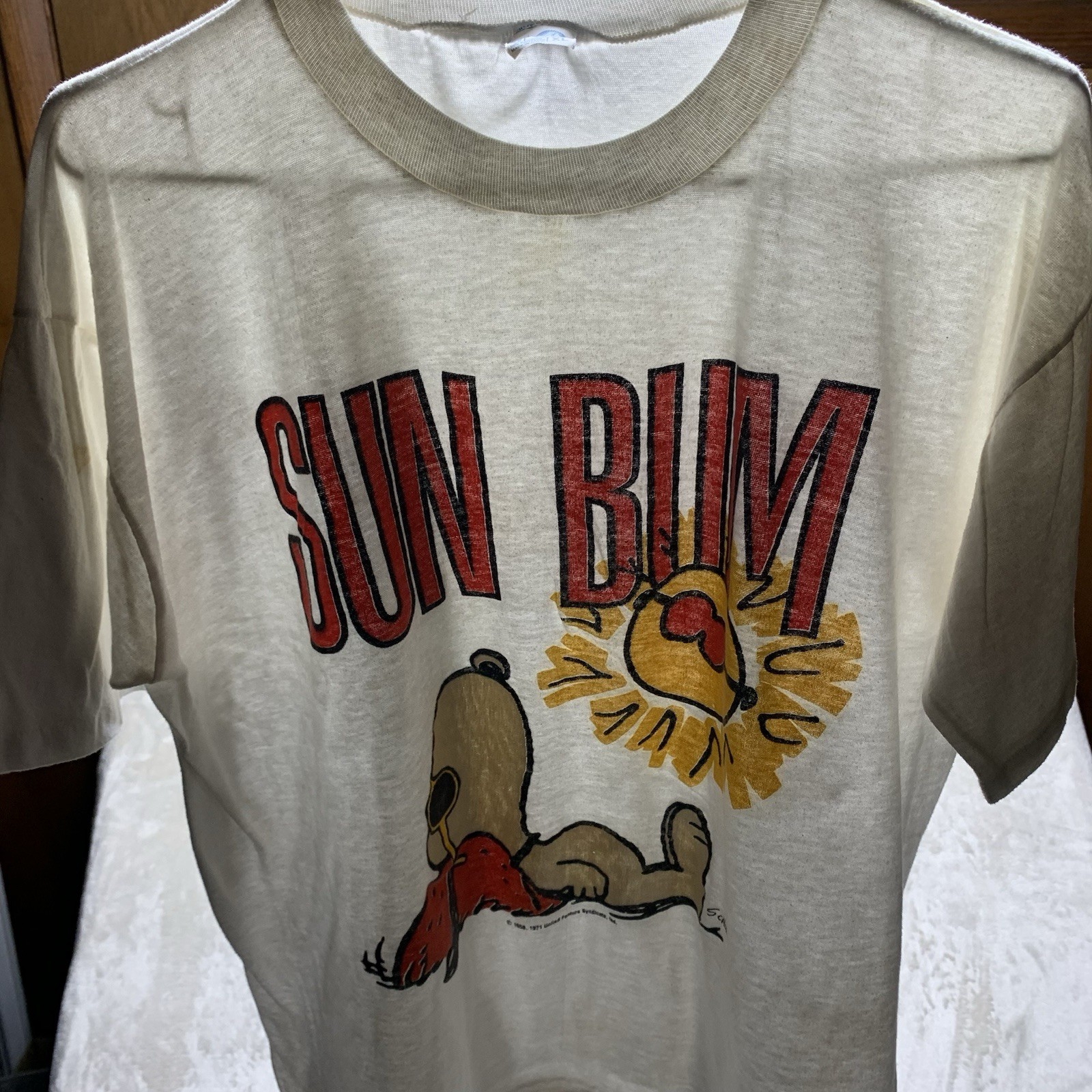 Vintage Snoopy Peanuts Sun Bum T Shirt XL Boxy Paper Thin Beach 70s 80s USA * gallery