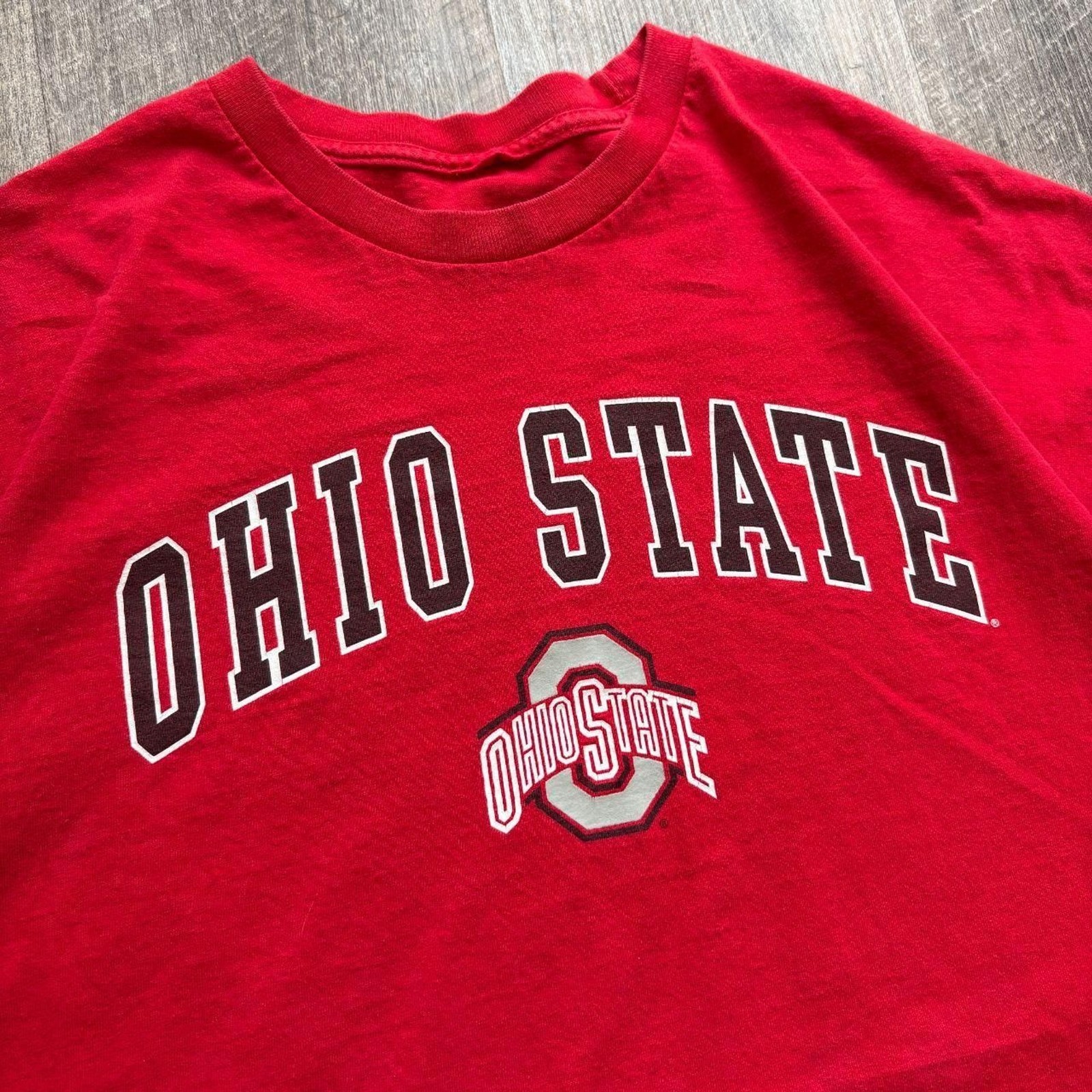 1990s Red Ohio State Arch Logo Spell-out Tee gallery