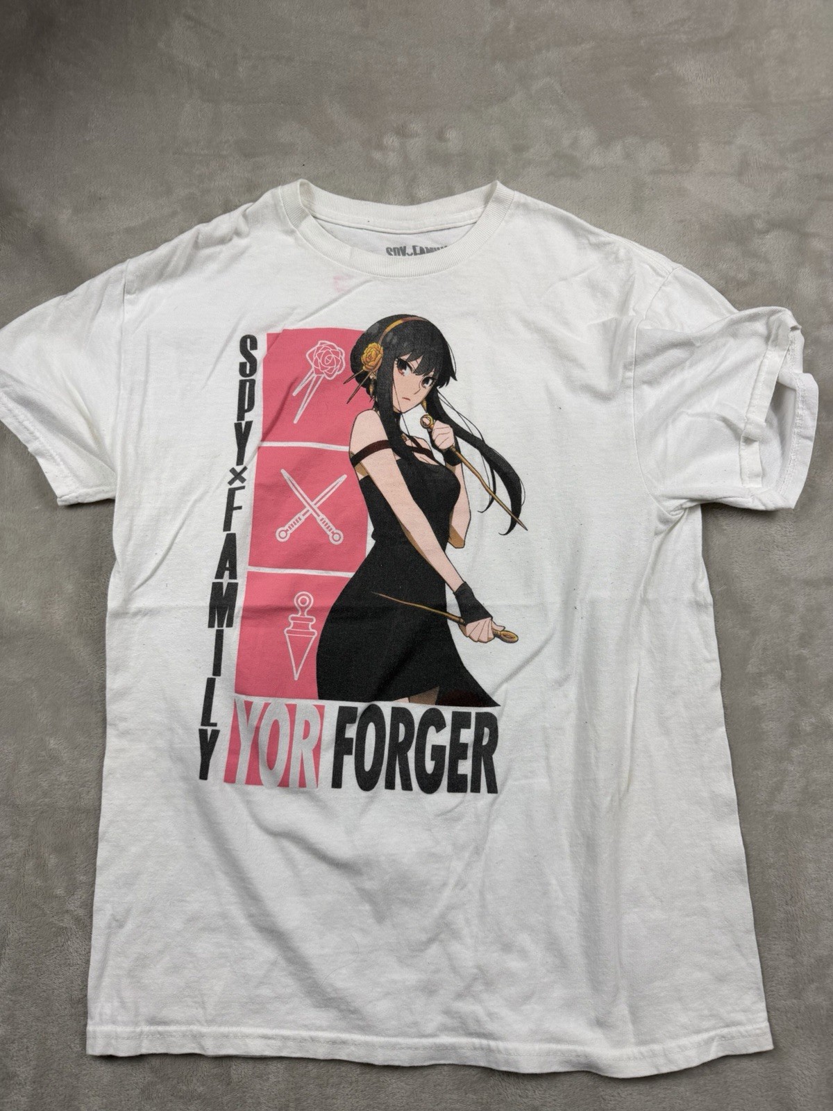 Spy x Family Yor Forger White T-Shirt Medium Anime Manga Adult