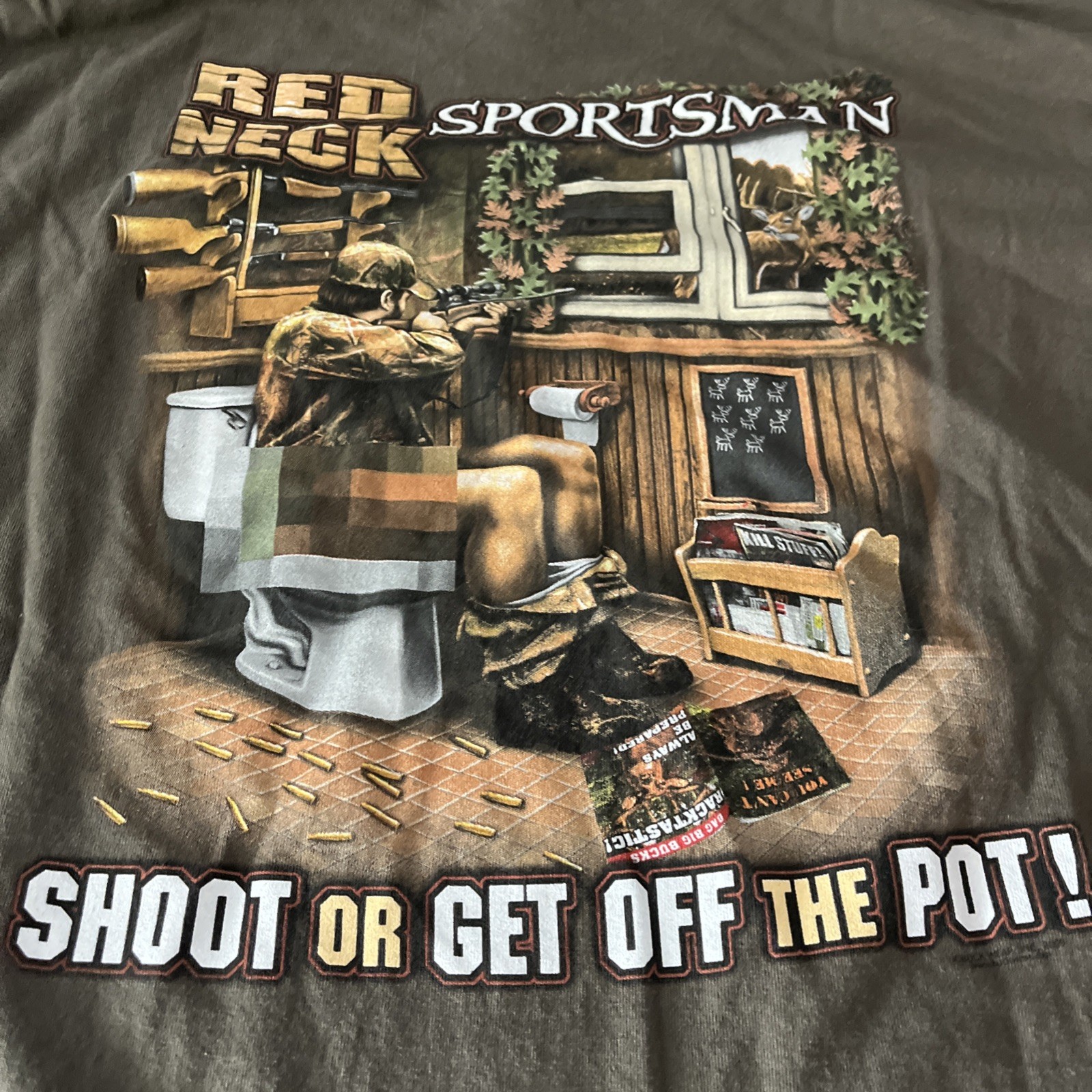 Men’s Redneck Sportsman “SHOOT OR GET OFF THE POT” Graphic T Shirt Size 2XL gallery