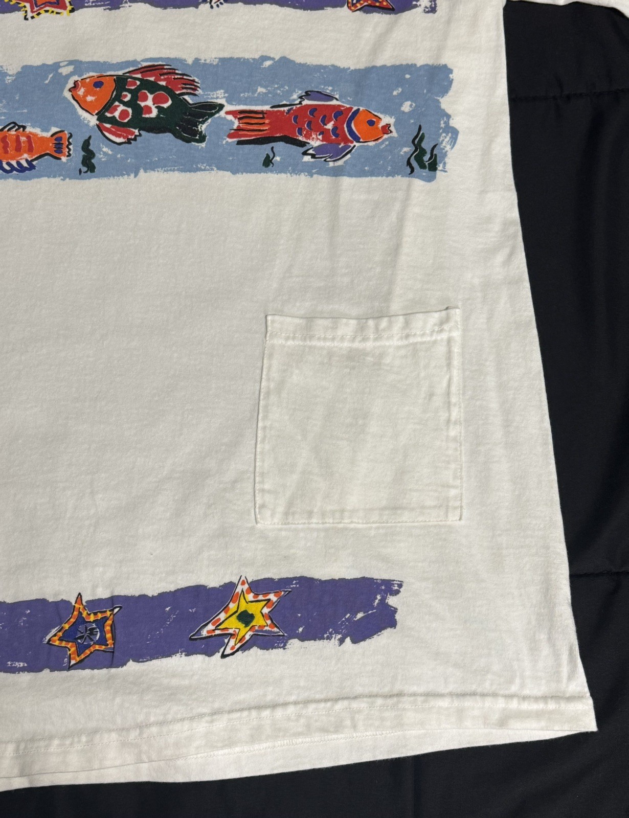 VINTAGE 90s Colorful Aquarium Fish Art Beach, Pocket T-shirt ONE SIZE gallery