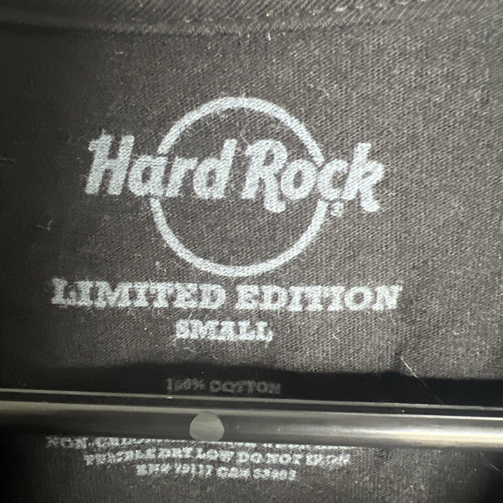 Hard Rock Cafe Mens T Shirt Small Graphic Tee Short Sleeve Black Cape Town NWT gallery