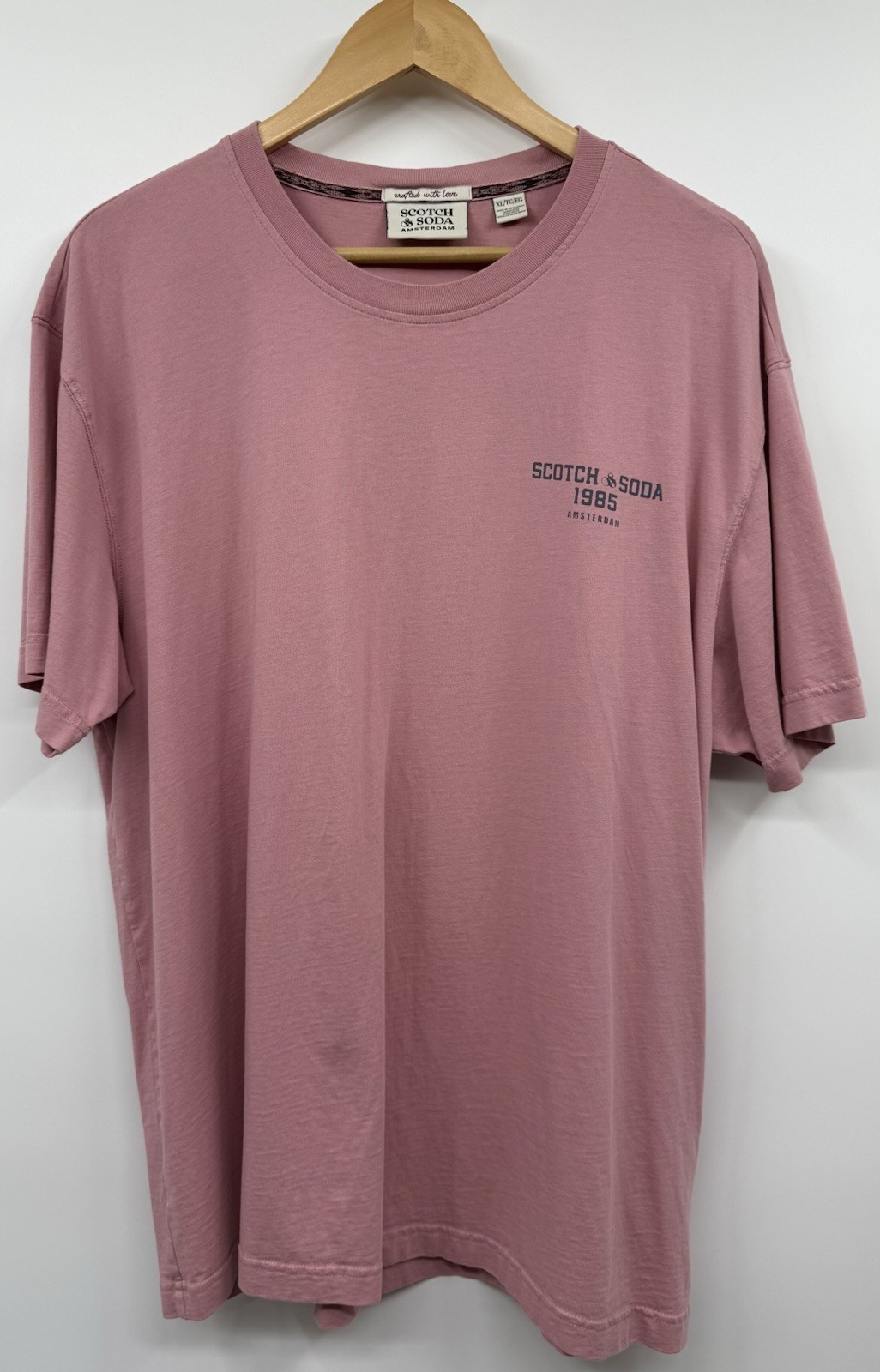 Scotch & Soda Amsterdam Men’s PINK Crown 1985 T-Shirt SZ XL Casual Preppy Punk gallery