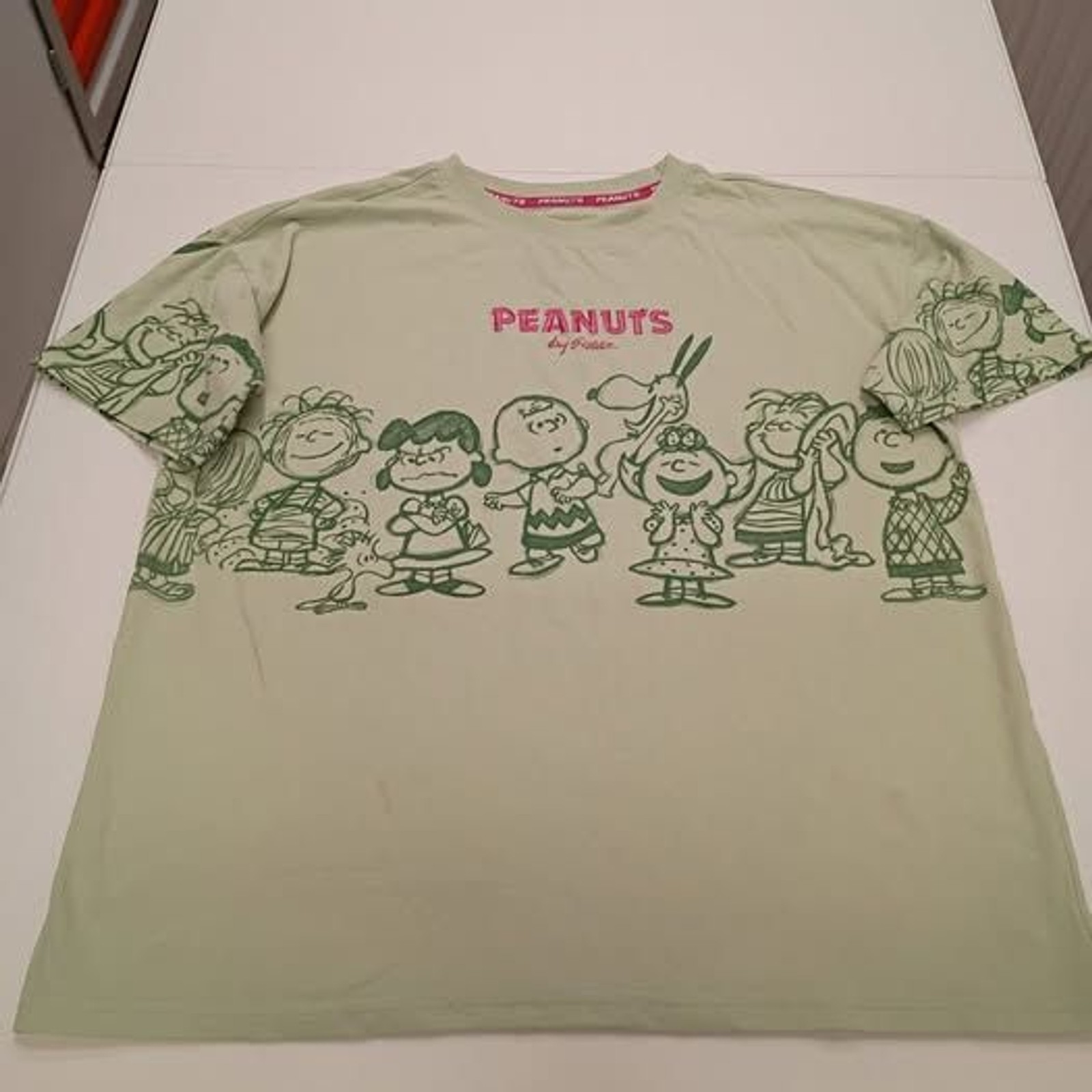 Peanuts And The Gang Charlie Brown Shirt Size Medium