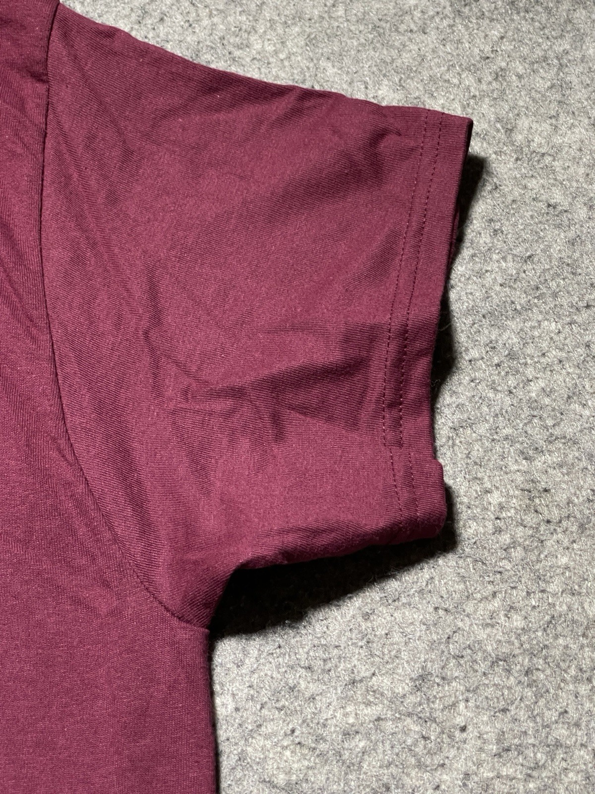 NEW 54 Ultra Live in Concert Early 2026 Maroon Music for Lovers Tour Shirt XL gallery