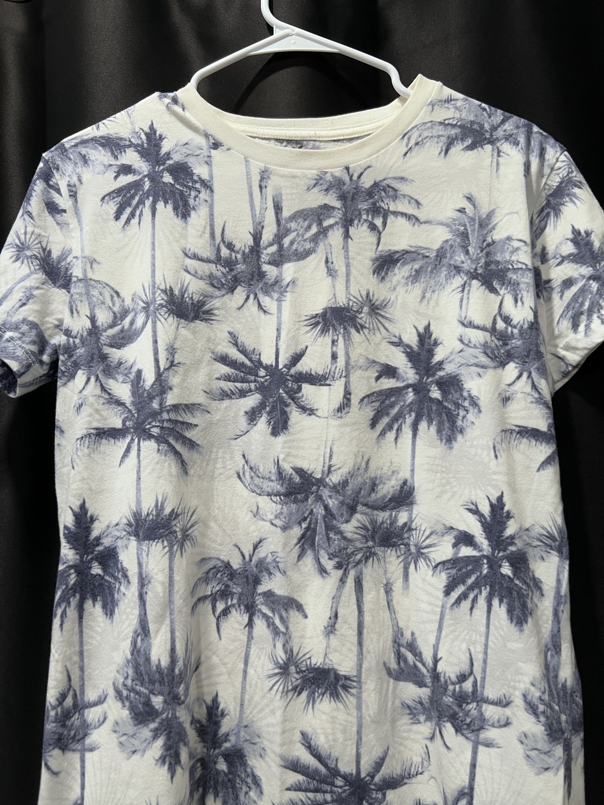 American Eagle Shirt Mens S/P Short Sleeve White Blue Palm Trees Seriously Soft gallery