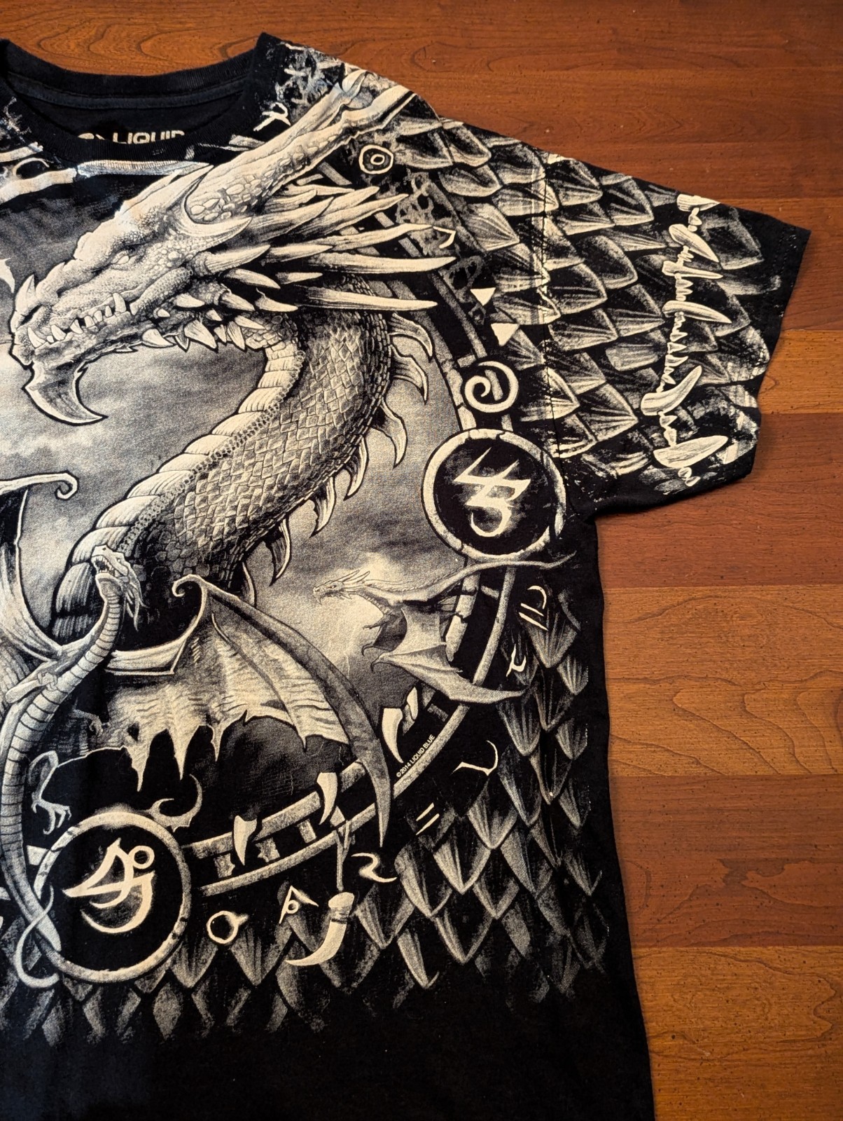 NWT Liquid Blue Dragon Dreamcatcher Men's XL Black & White Graphic Print Tshirt gallery
