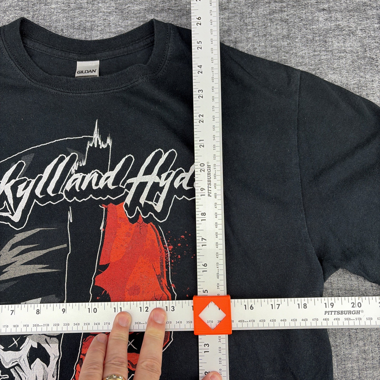 Five Finger Death Punch 'Jekyll and Hyde' Black Concert T-shirt - Size Medium gallery