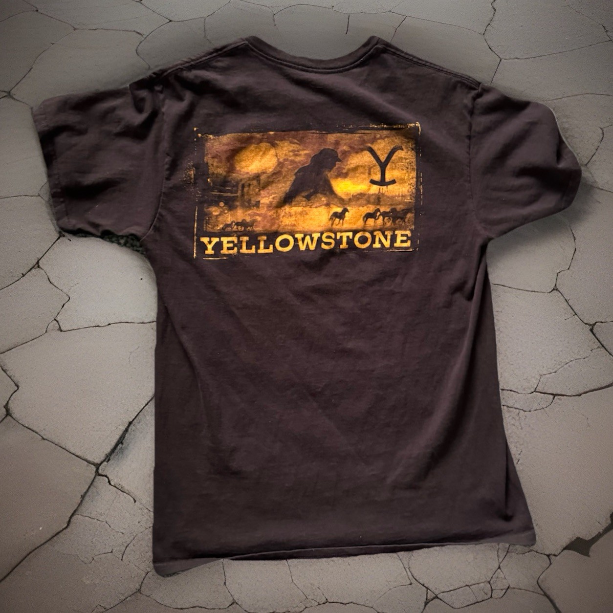 Yellowstone TV Show T-Shirt • Black w/Yellow Graphic • Men’s Size Medium gallery