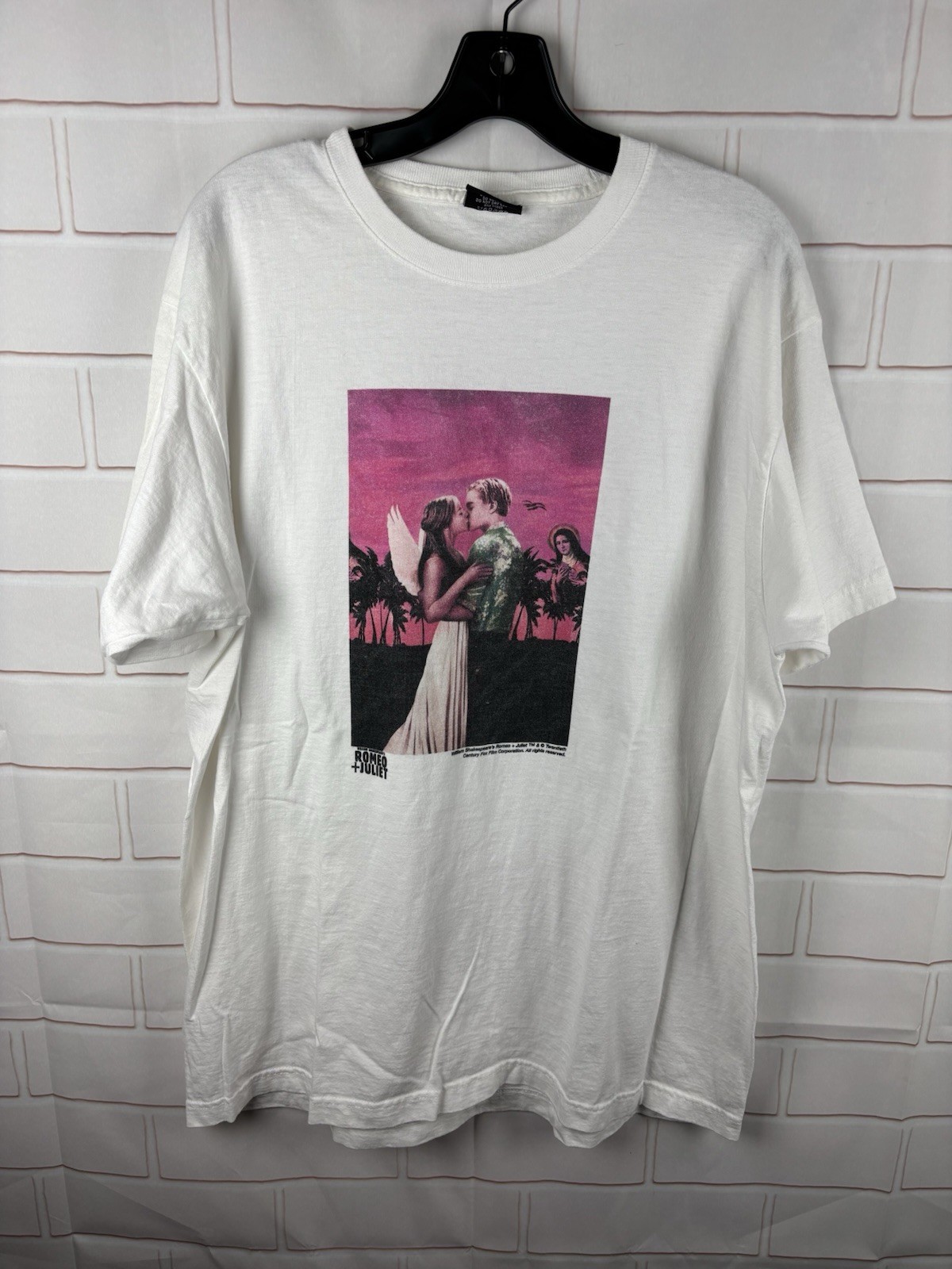 Dumbgood Romeo + Juliet Movie Shirt Size Large White 20’th Century Fox