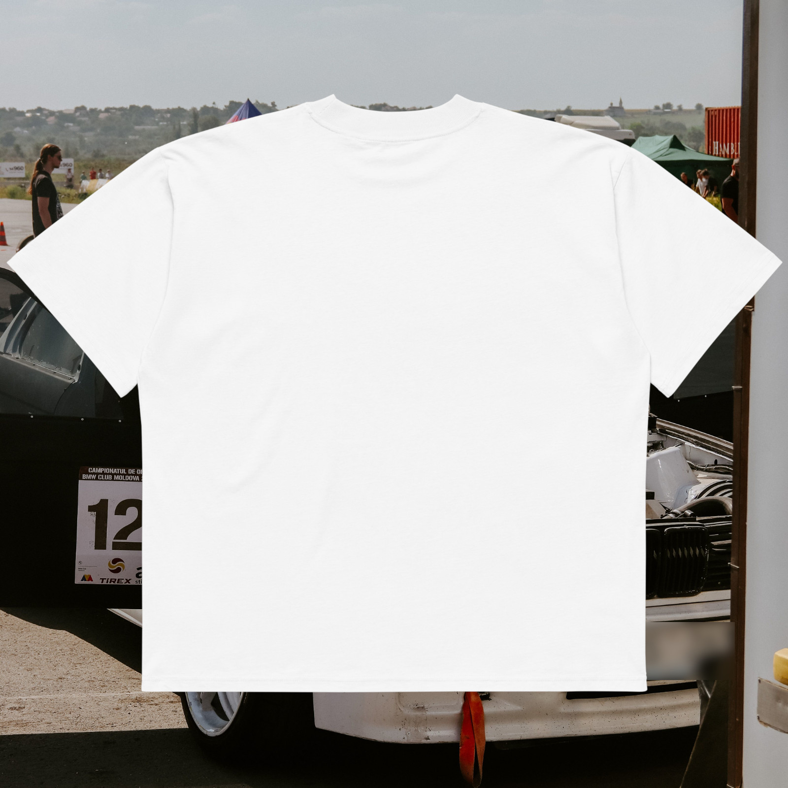 Vintage 90s Gulf Racing Porsche 956 T-Shirt White Oversized Sports Car Cotton gallery