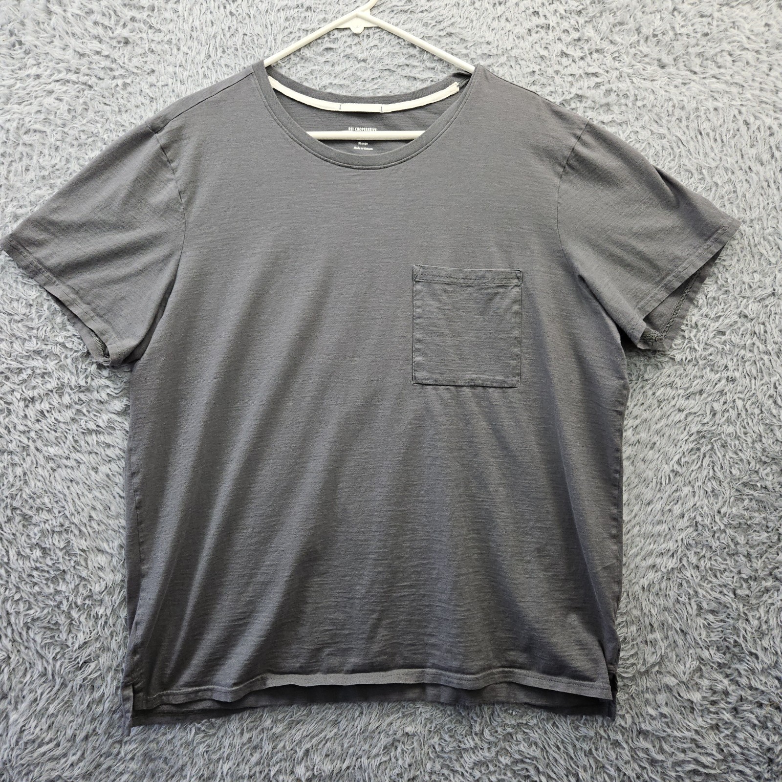 REI CO OP T Shirt Cotton Gray men XL Pocket Tee Lightweight Thin Comfy Hiking
