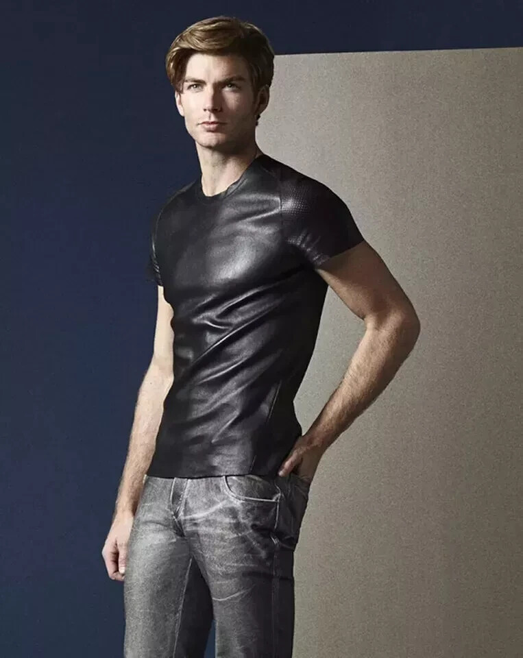 Men T-Shirt Black Stylish Handmade Lambskin Genuine Leather Summer Casual Soft gallery