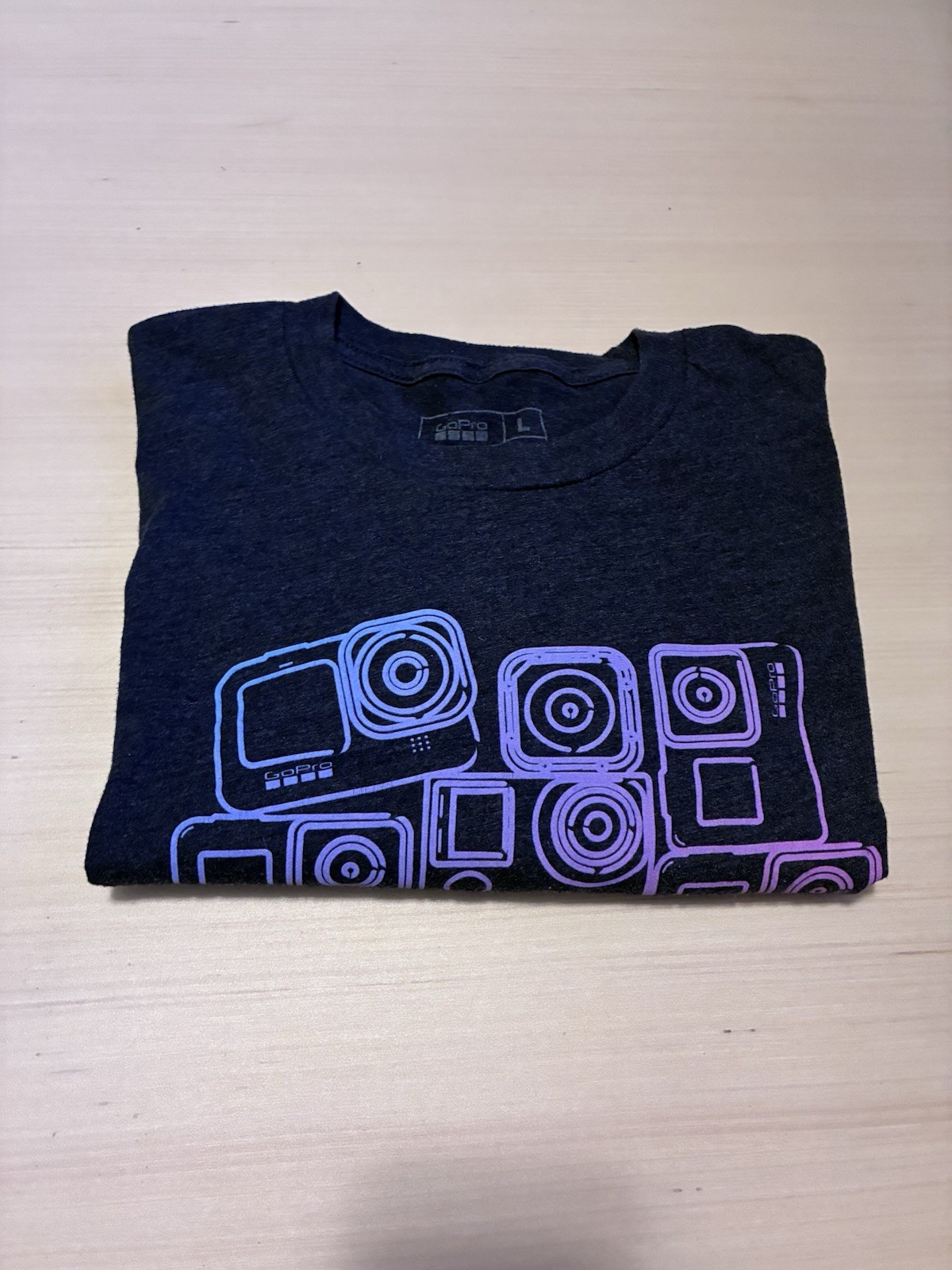 GoPro Men's Graphic Camera Logo T-Shirt Large Dark Gray Short Sleeve gallery