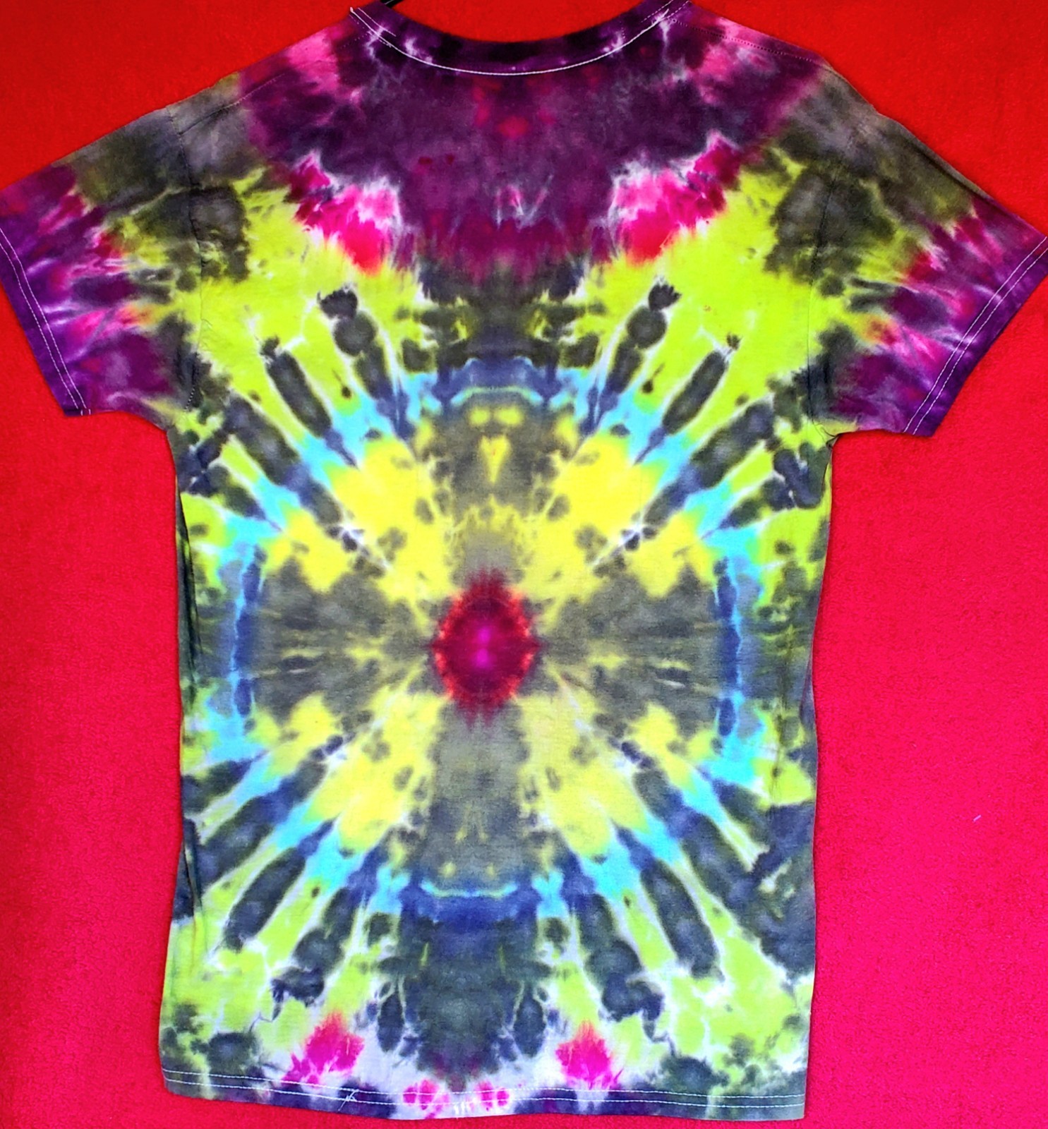HANES SIZE MEDIUM 100% Cotton Tye Dyed Shirt Pre-washed WON'T FADE VERY SOFT gallery