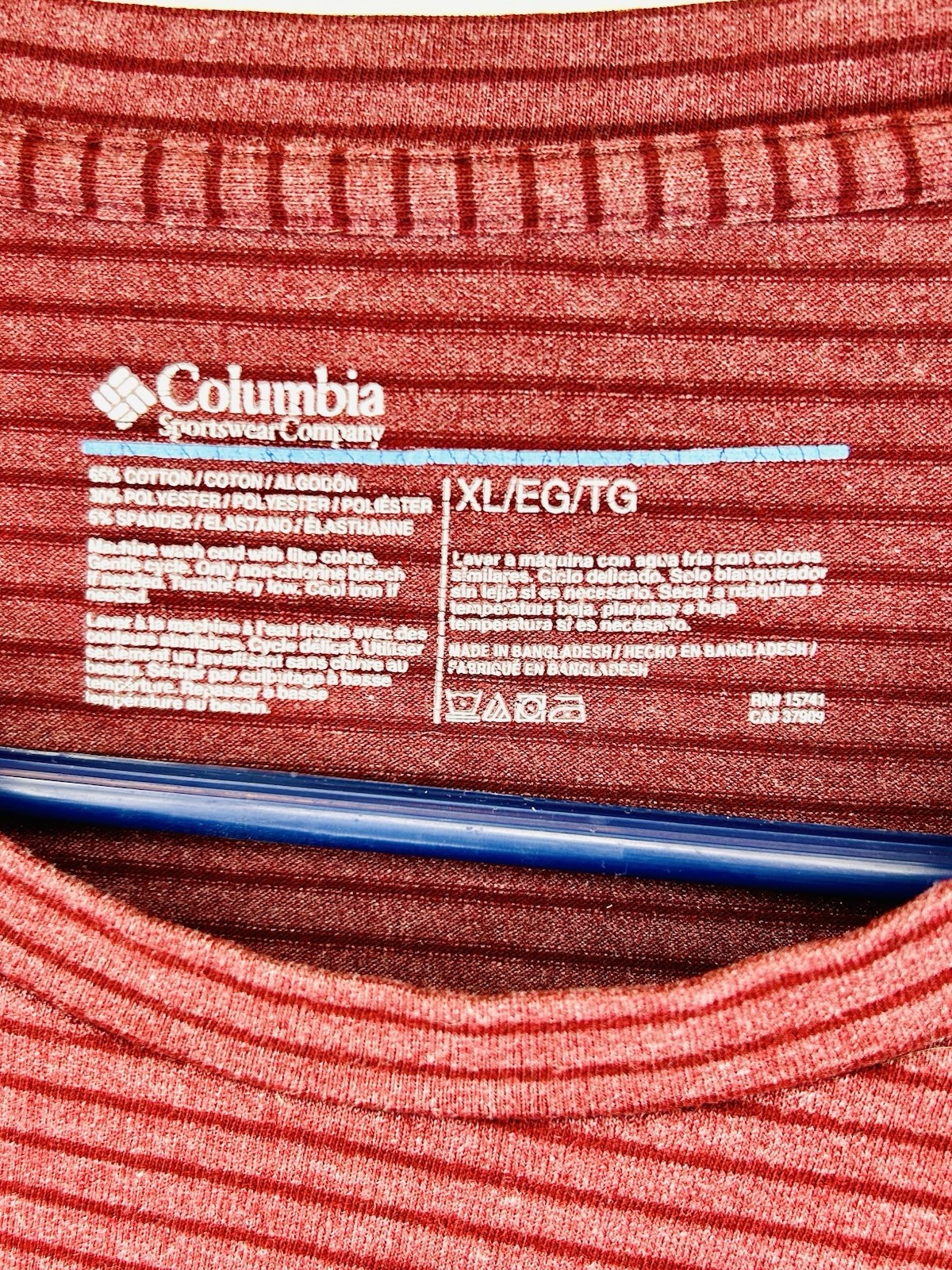 Columbia Sportswear Men’s XL Red Striped Super Soft Crew Neck T-shirt gallery