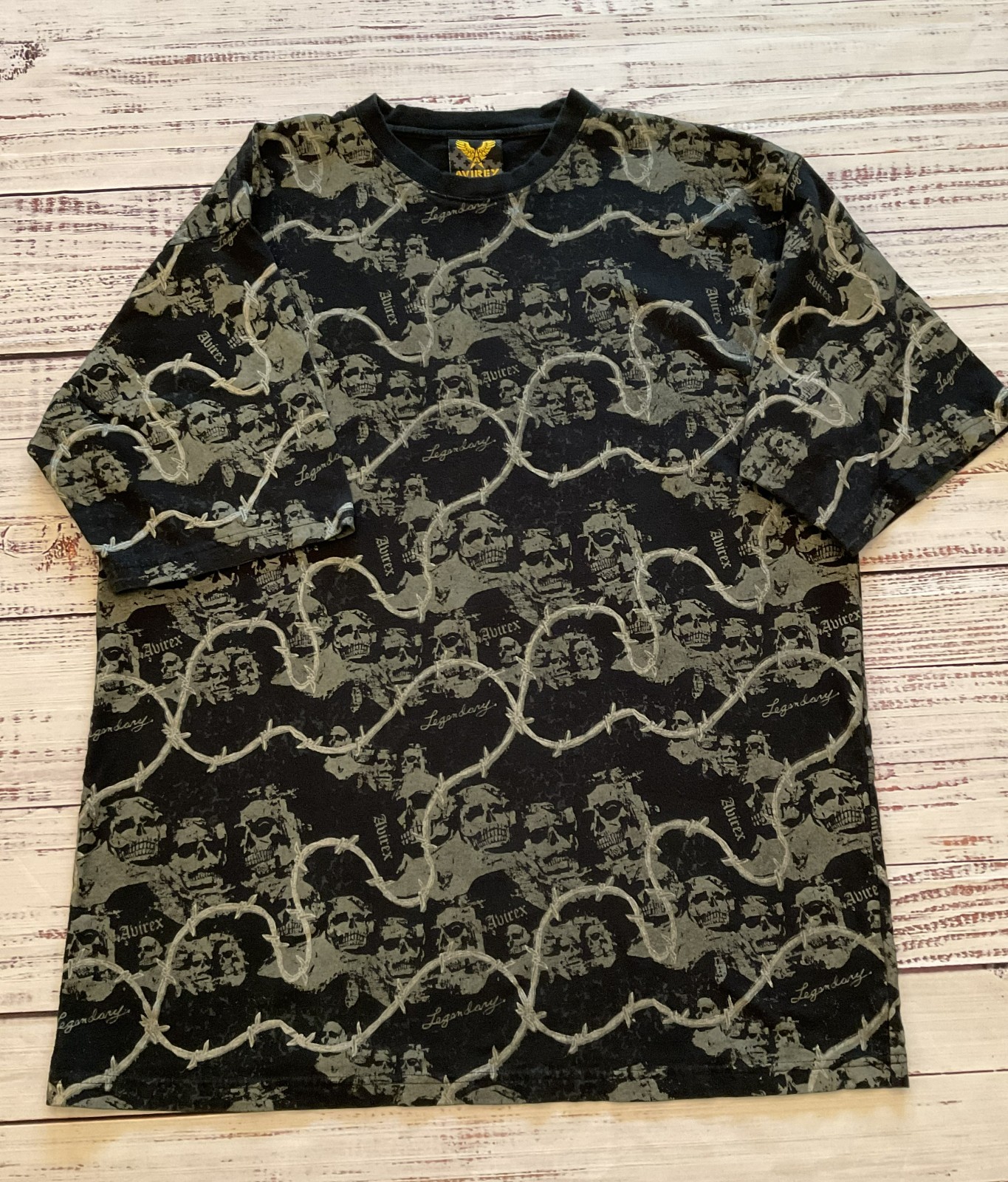 Vintage Avirex T-Shirt Size XL Barbed Wire Mount Rushmore All Over Print Y2k gallery